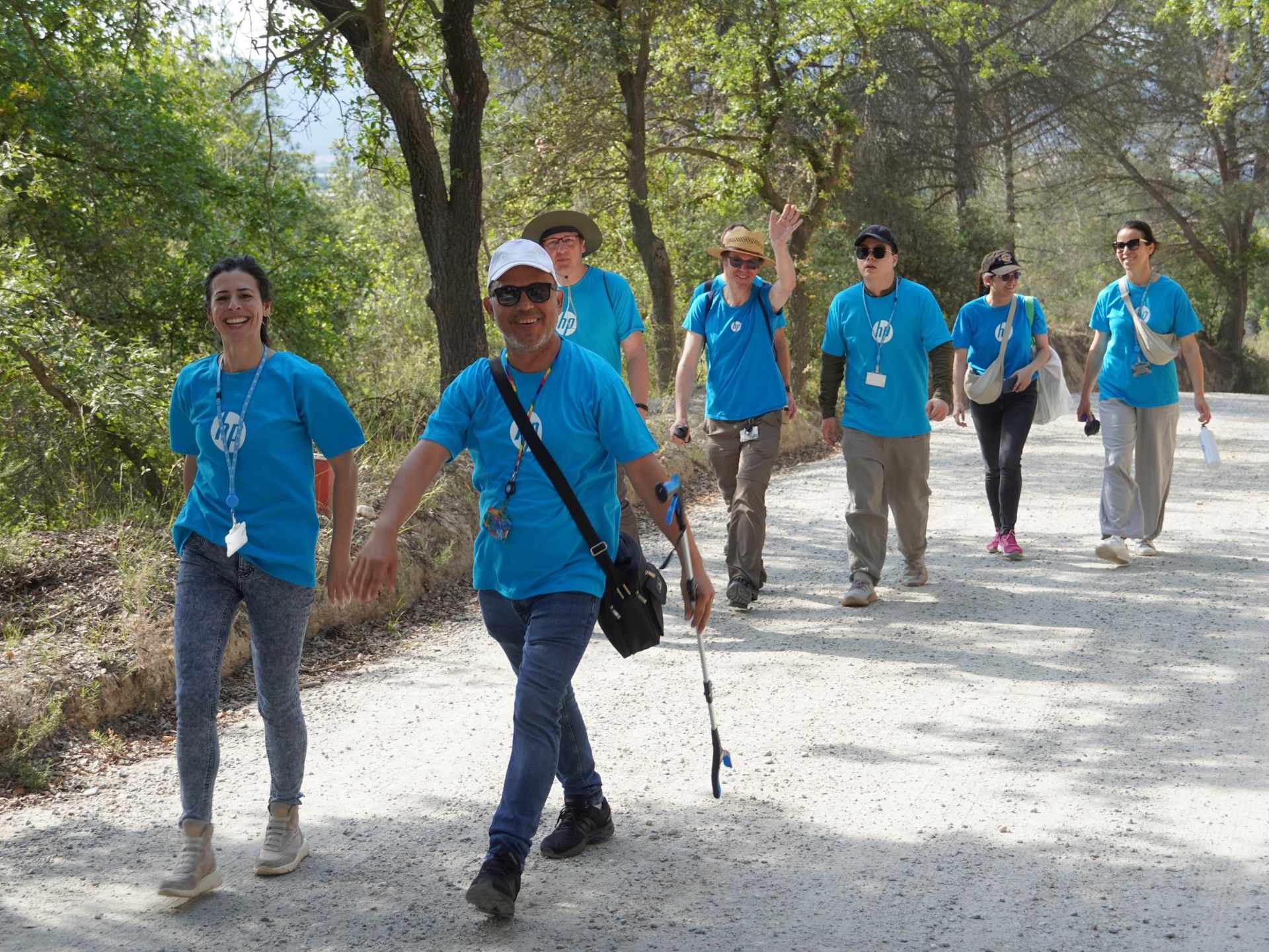 Els voluntaris han cobert 5 quilòmetres per les zones verdes de Sant Cugat del Vallès FOTO: Cedida