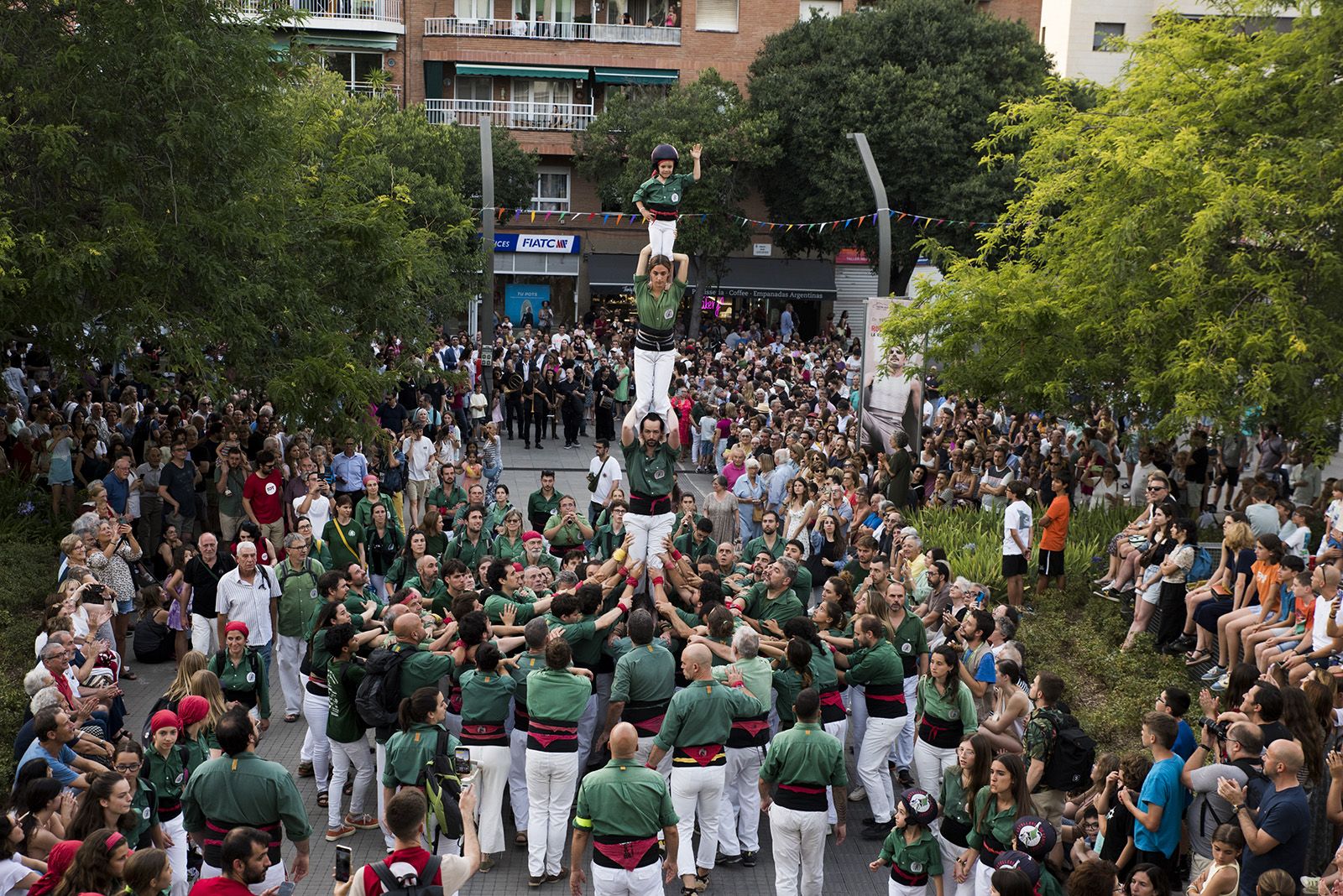 Els Castellers al seguici de la Festa Major de 2024 FOTO: Bernat Millet