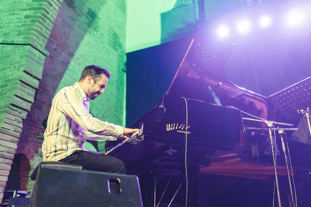 Xavi Torres Trio, en concert al Celler Modernista. FOTO: Arnau Padilla (TOT Sant Cugat)