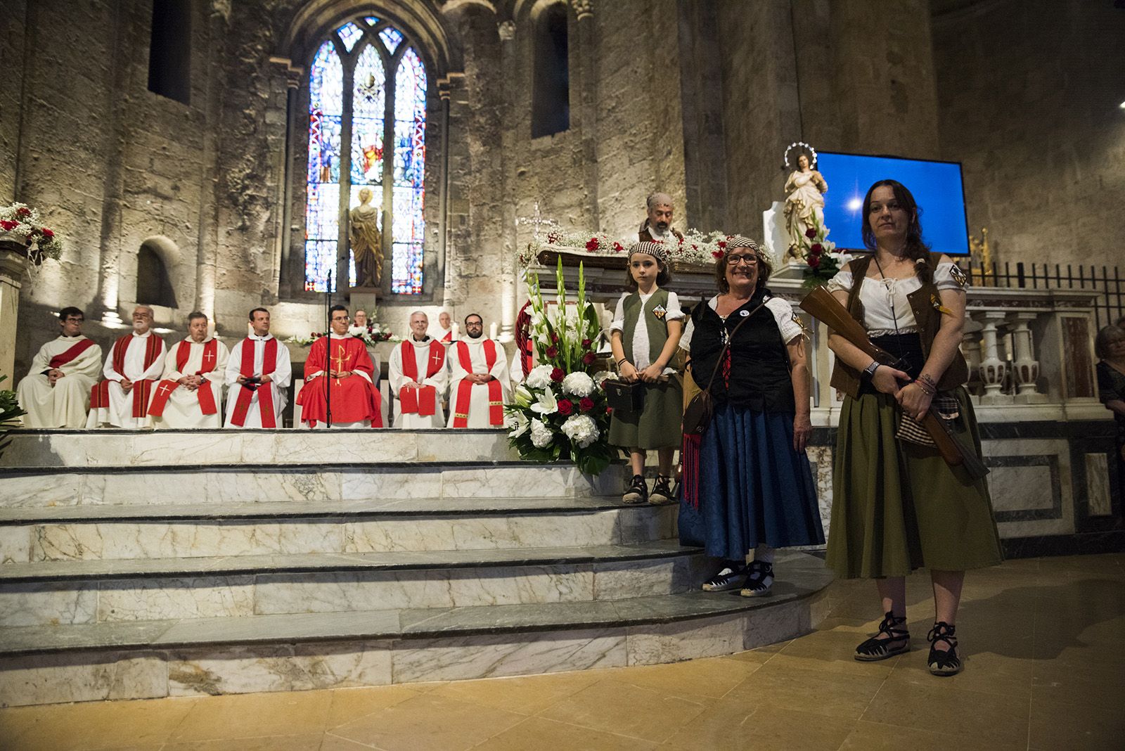 Ball de l'Ofrena amb Trabucaires. FOTO: Bernat Millet (Tot Sant Cugat)