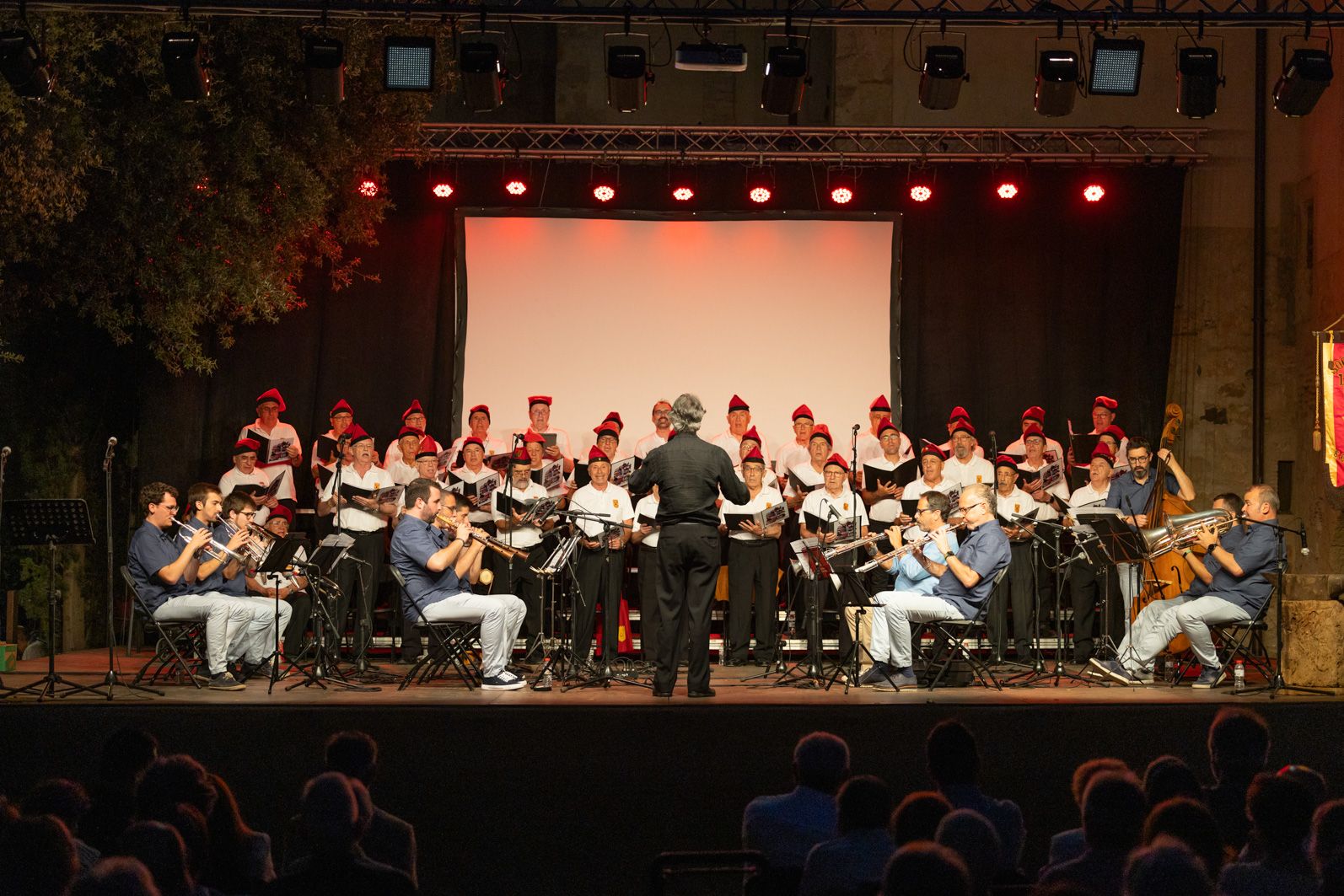 Societat Coral La Lira i Cobla Sant Jordi, en concert amb “Bicentenari Clavé 1824 – 2024”  FOTO: Arnau Padilla (TOT Sant Cugat)