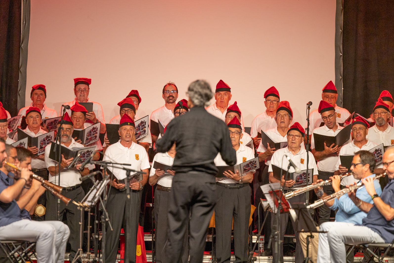 Societat Coral La Lira i Cobla Sant Jordi, en concert amb “Bicentenari Clavé 1824 – 2024”  FOTO: Arnau Padilla (TOT Sant Cugat)