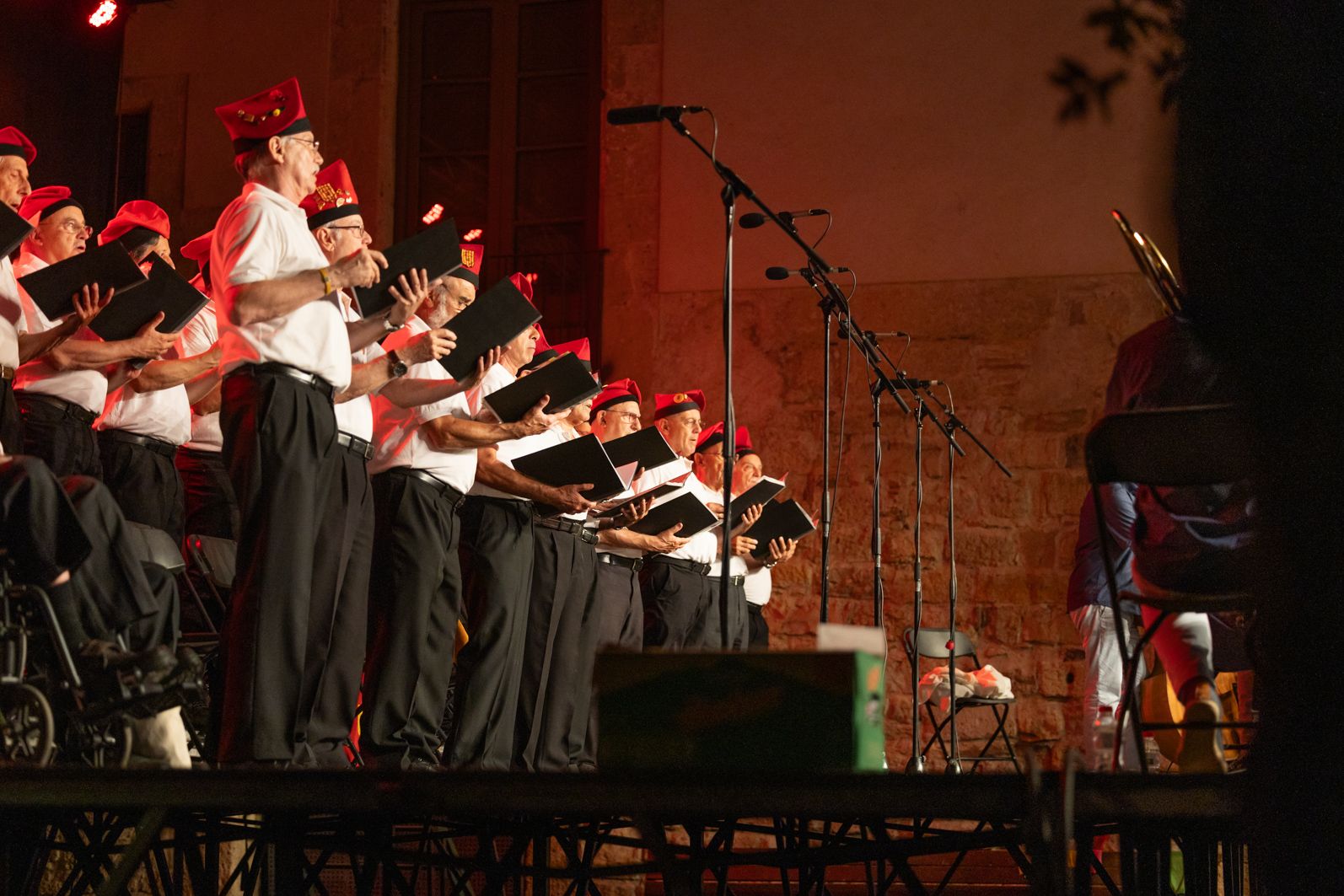 Societat Coral La Lira i Cobla Sant Jordi, en concert amb “Bicentenari Clavé 1824 – 2024”  FOTO: Arnau Padilla (TOT Sant Cugat)