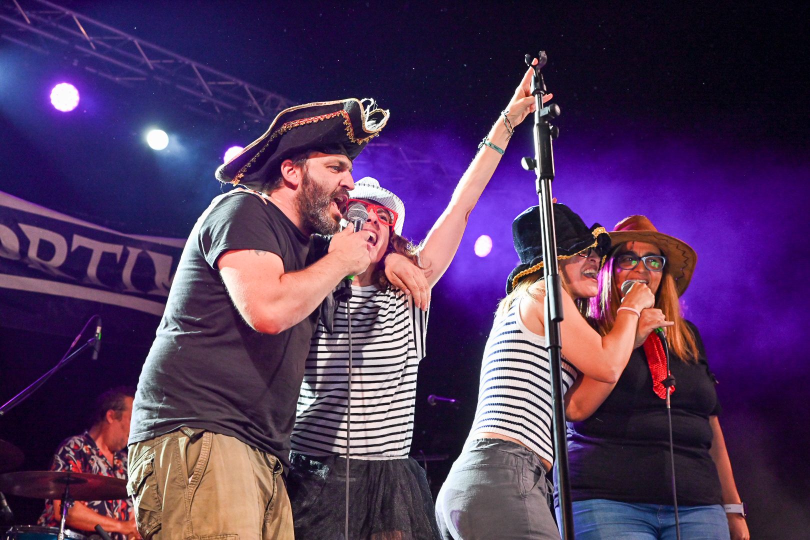 Concert de karaoke amb De Mortimers FOTO: Albert Canalejo (TOT Sant Cugat)