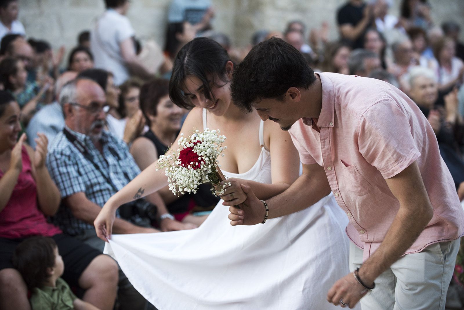 "Paga li, Joan" FOTO: Bernat Millet. (Tot Sant Cugat)