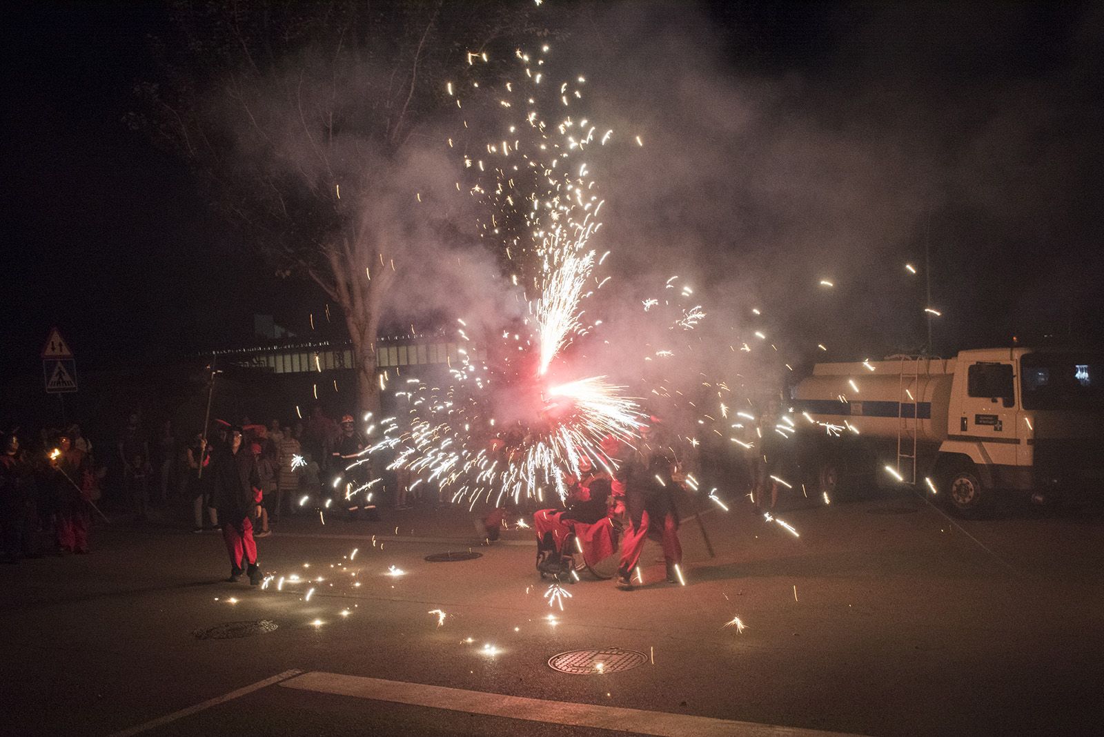 Correfoc de la Festa Major de Mira-Sol. FOTOS: Bernat Millet