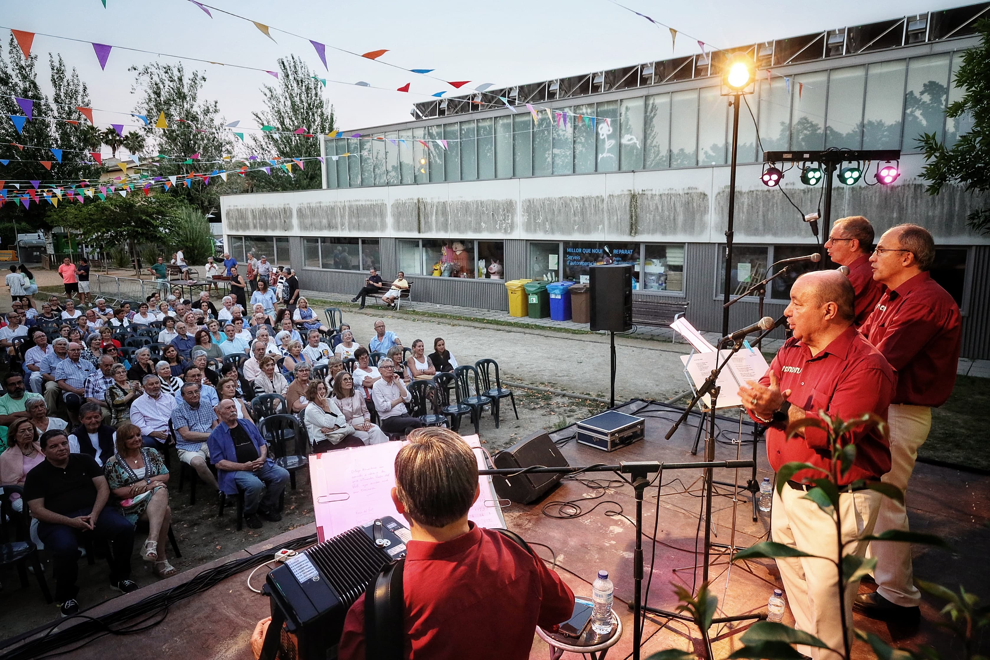 Havaneres amb Mar Endins i rom cremat FOTO: Ajuntament