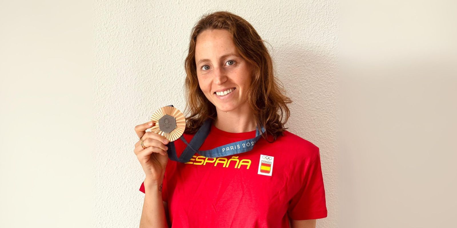 Paula Ramírez amb la medalla de bronze dels Jocs Olímpics de París 2024. FOTO: Cedida