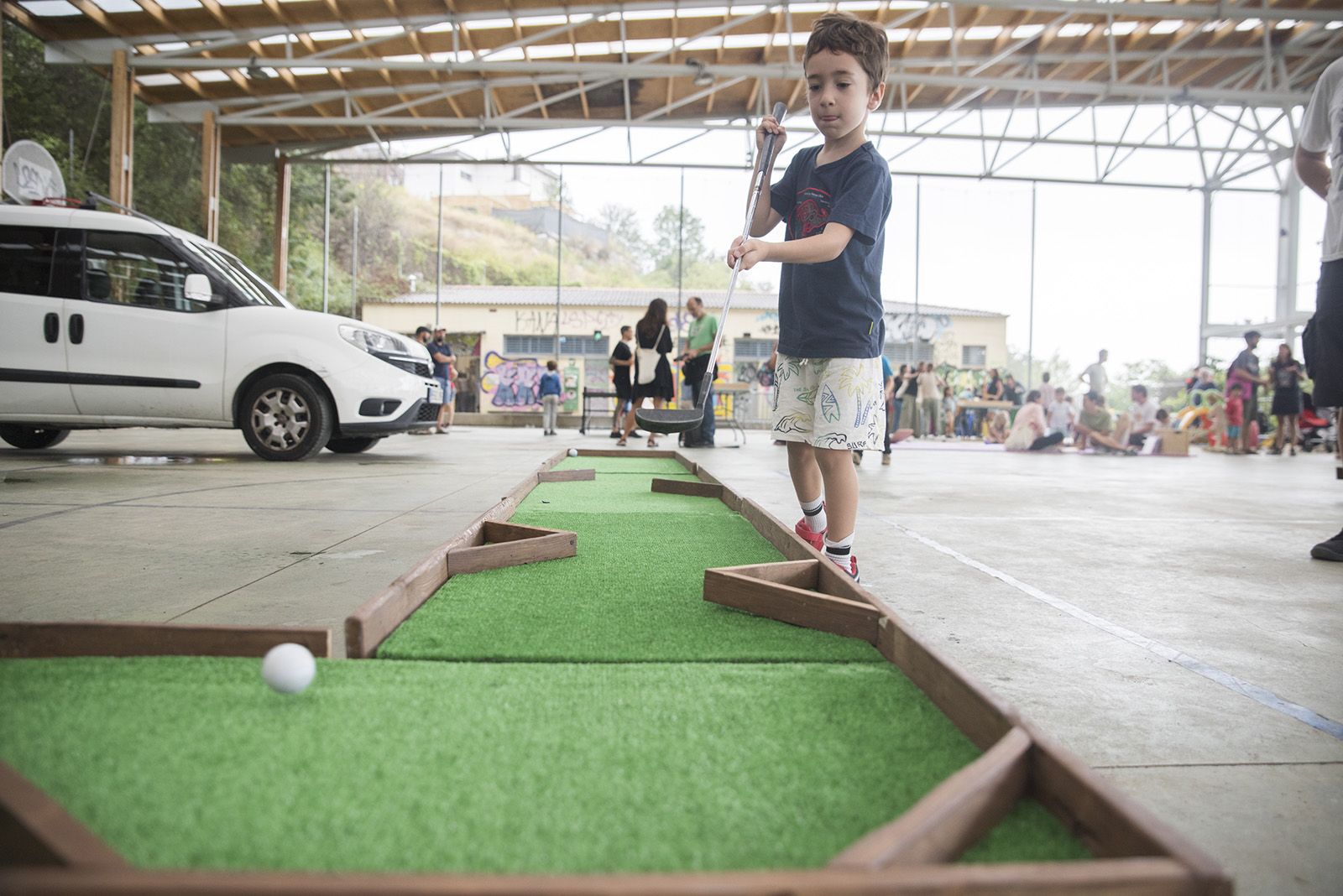 Minigolf de la Festa Major de Les Planes. FOTO: Bernat Millet.