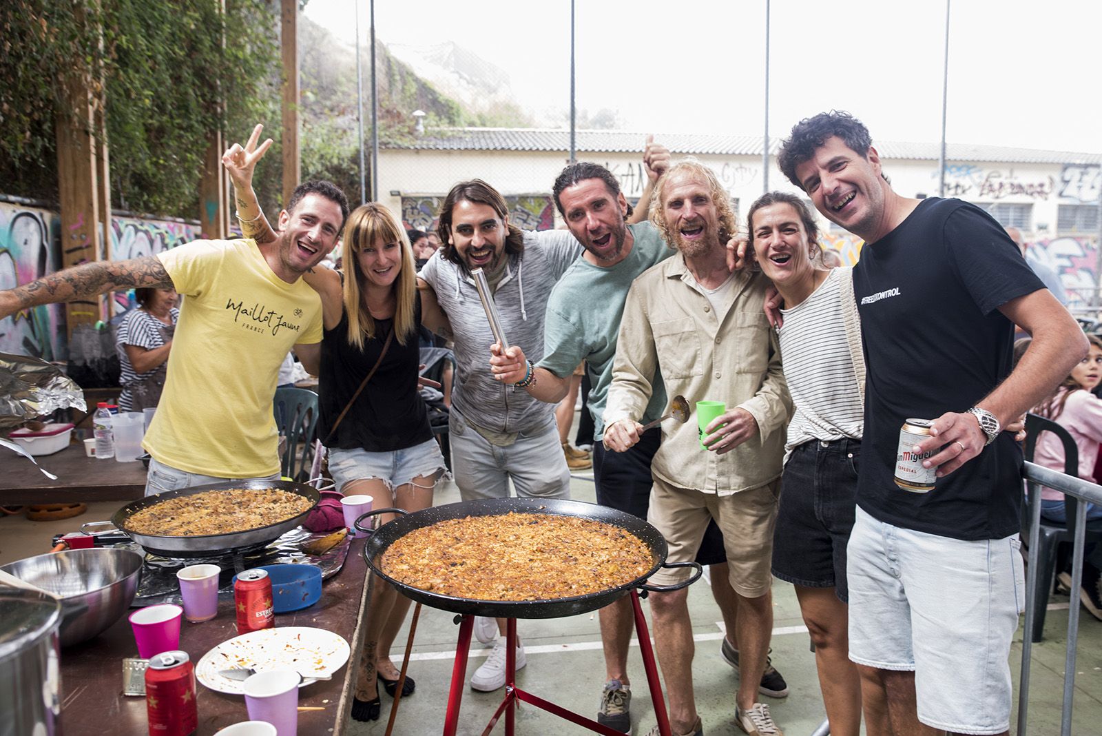 Paellada popular de la Festa Major de Les Planes. FOTO: Bernat Millet.