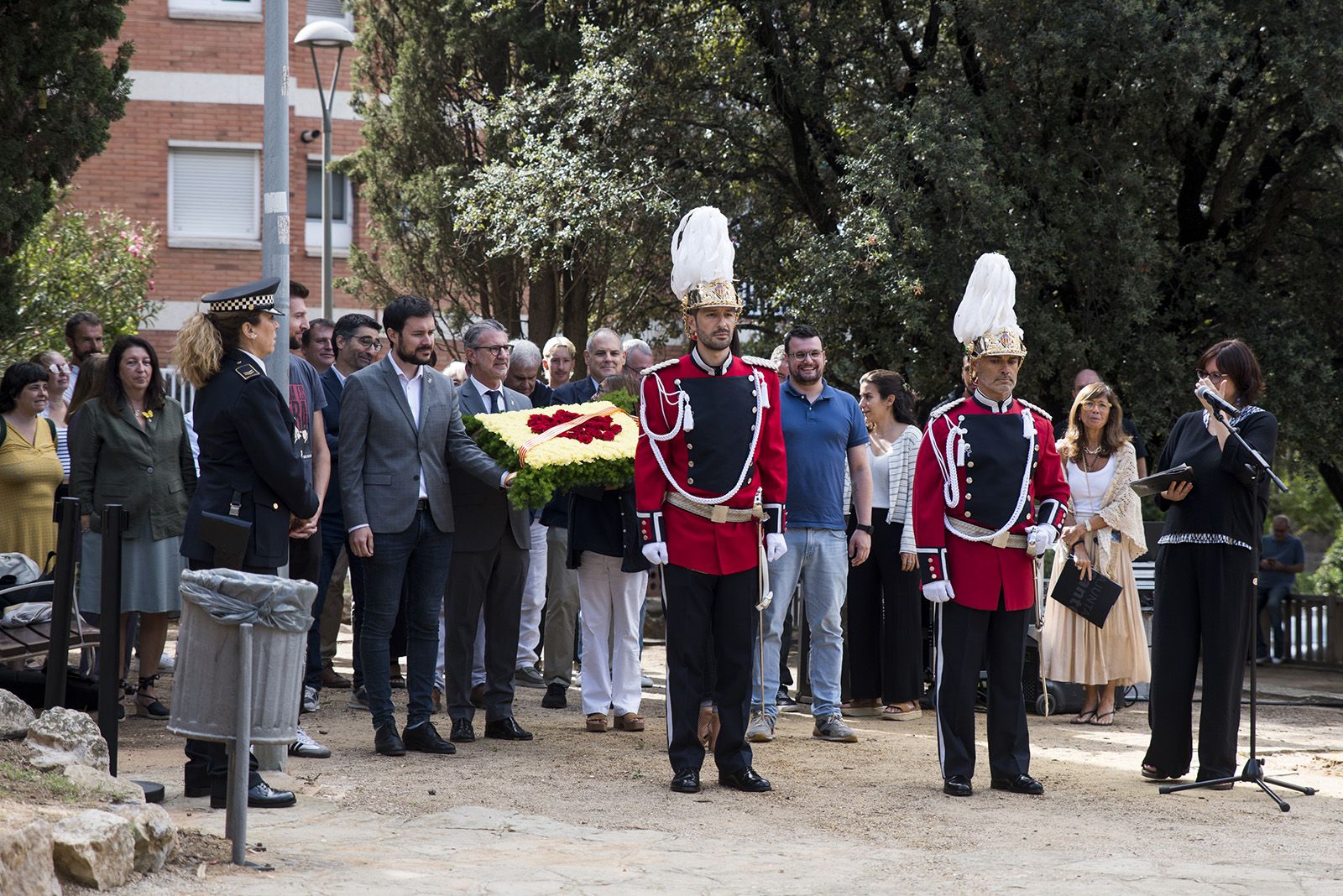 Ofrena floral institucional a Rafael Casanova FOTO: Bernat Millet