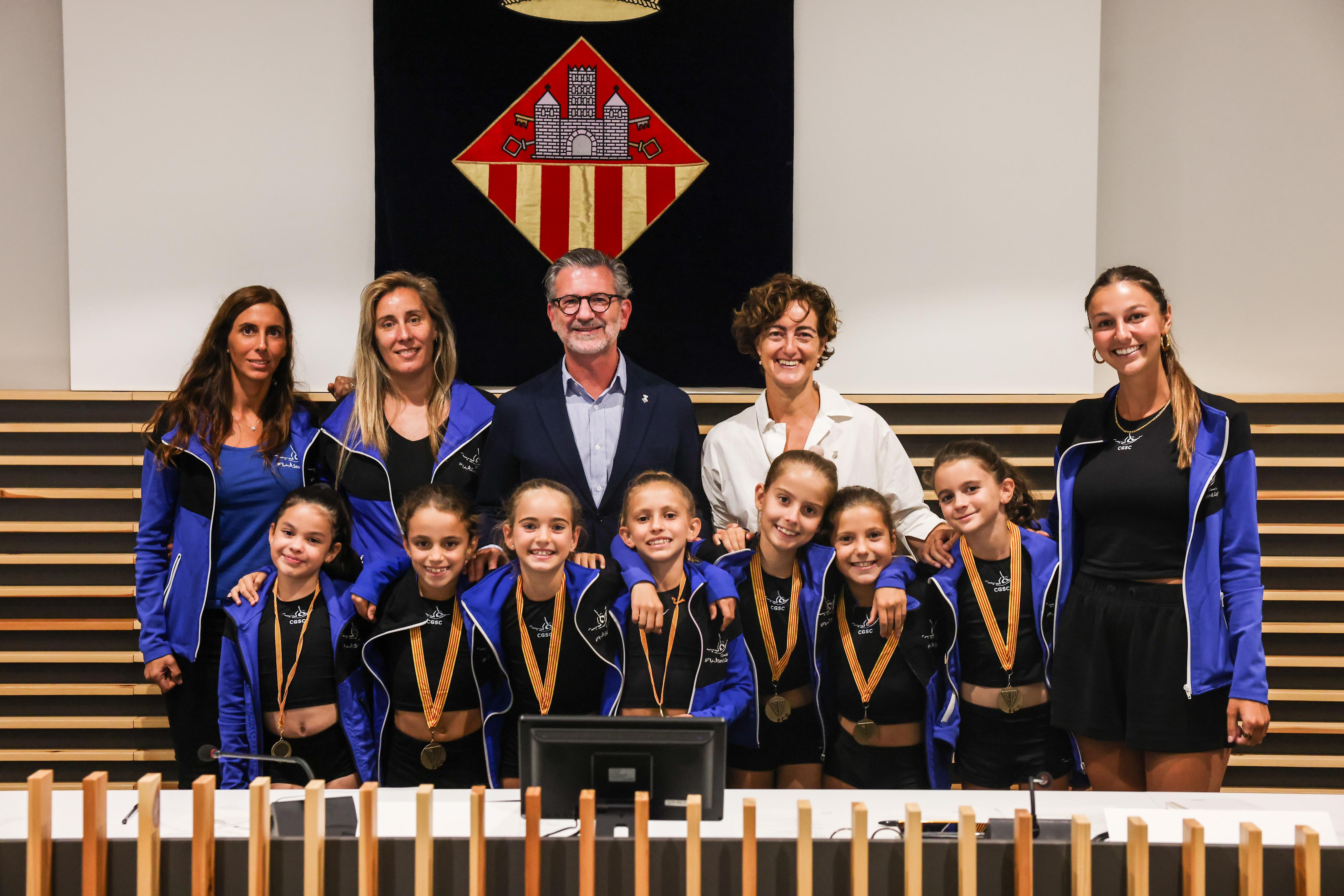 El Club Gimnàstica Rítmica i Estètica ha estat reconegut pel triomf dels seu benjamí base en el Campionat de Catalunya i la seva classificació pel Campionat d'Espanya. FOTO: Ajuntament