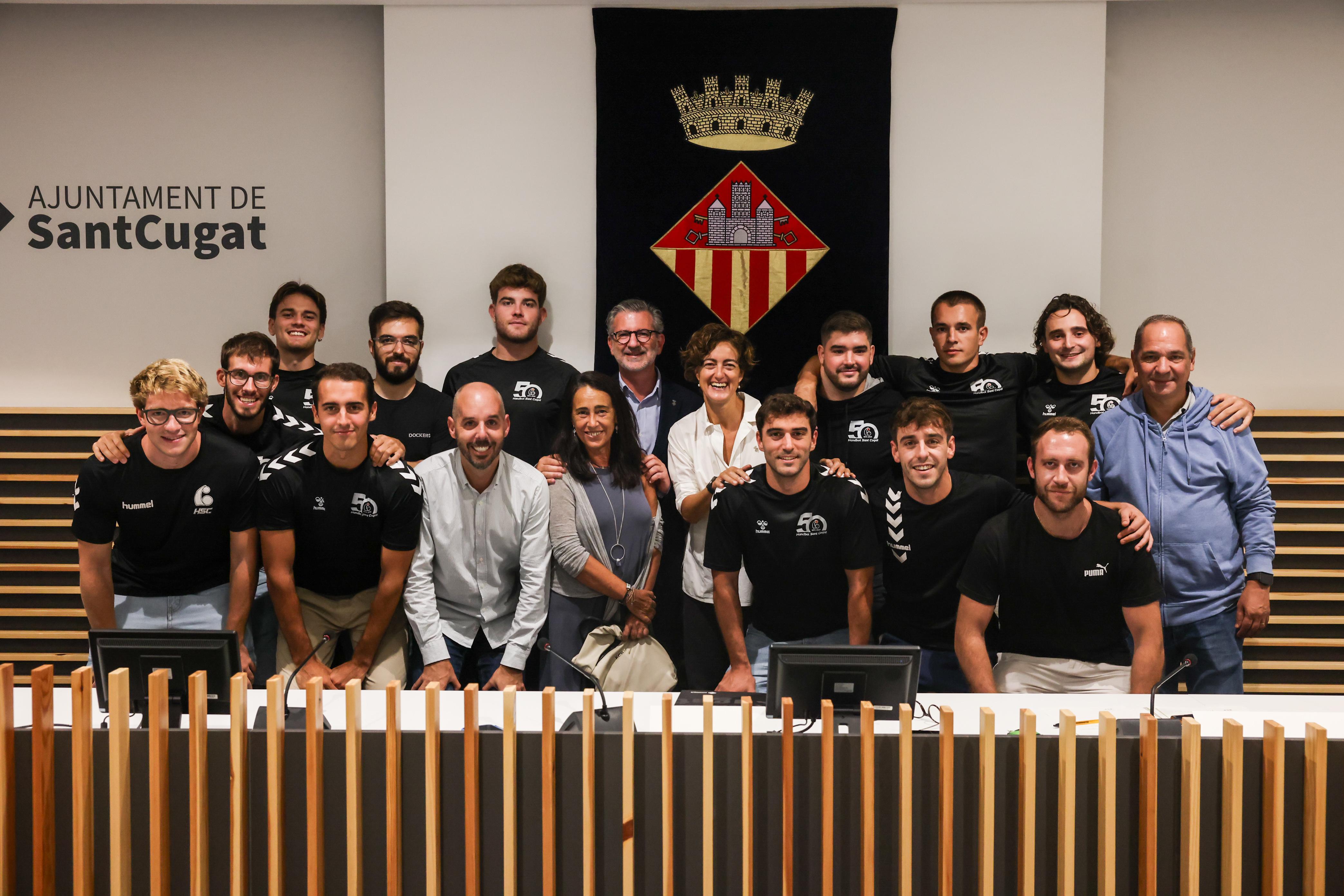 El primer equip masculí del Club Handbol Sant Cugat va guanyar el títol del grup D de Primera Nacional. FOTO: Ajuntament