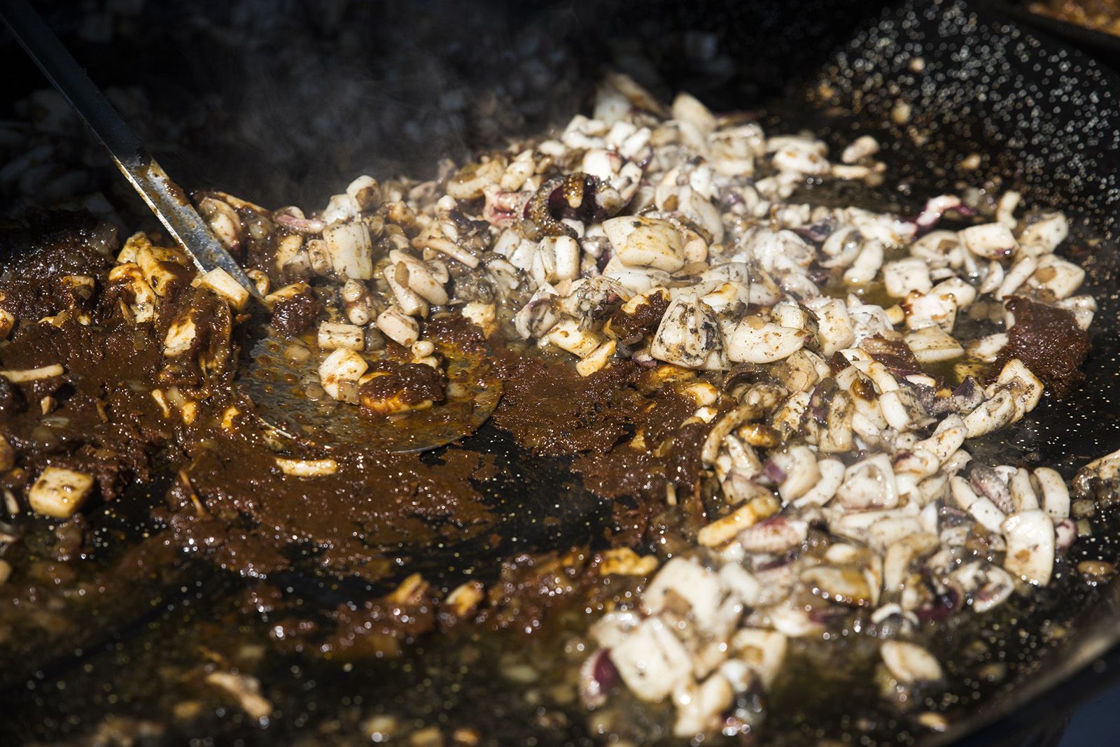 Fideuà popular a la Festa Major de Valldoreix. FOTO: Bernat Millet (TOT Sant Cugat)