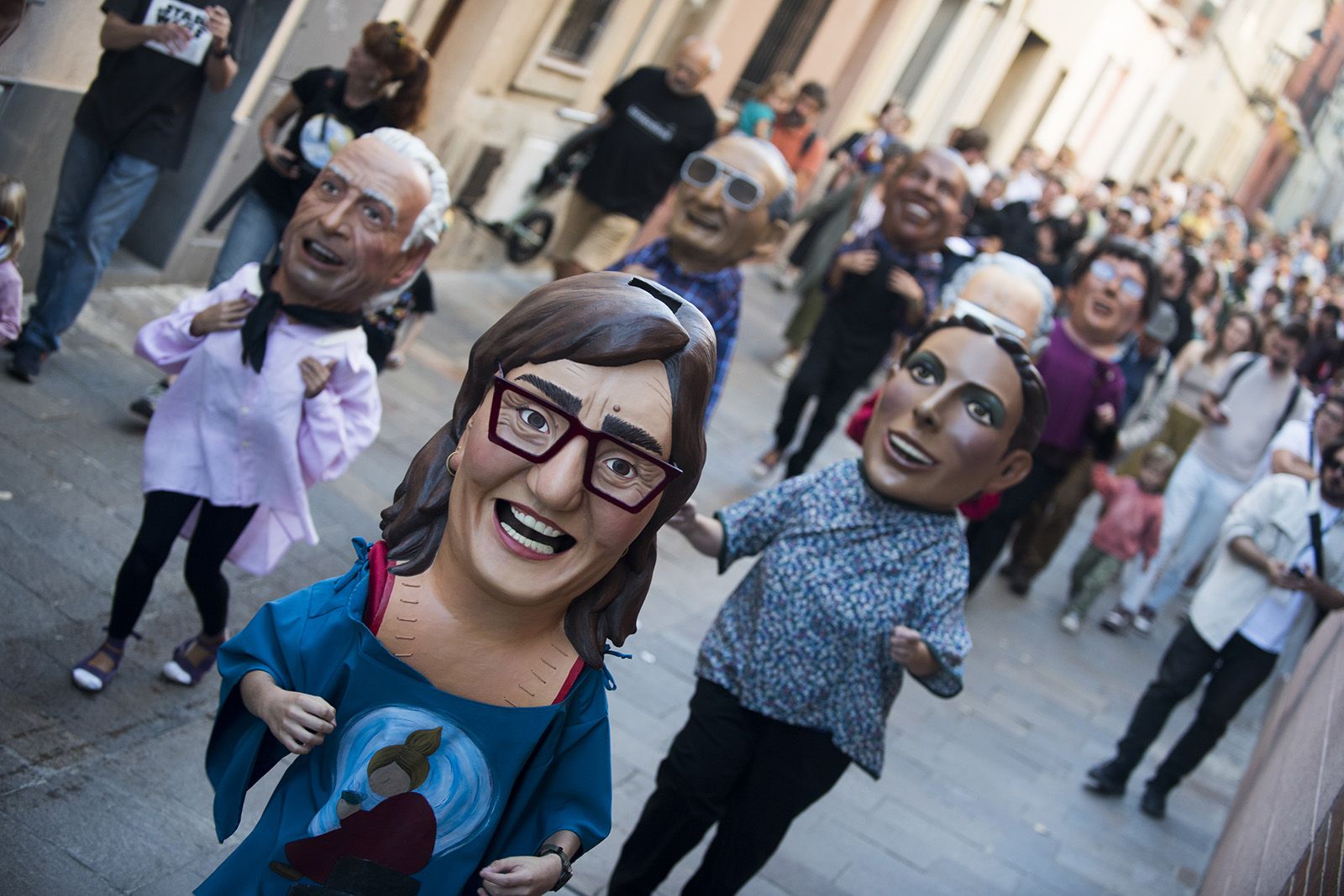 Cercavila de la Diada de Testes. FOTO: Bernat Millet.