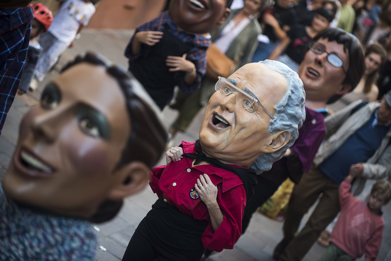 Cercavila de la Diada de Testes. FOTO: Bernat Millet.