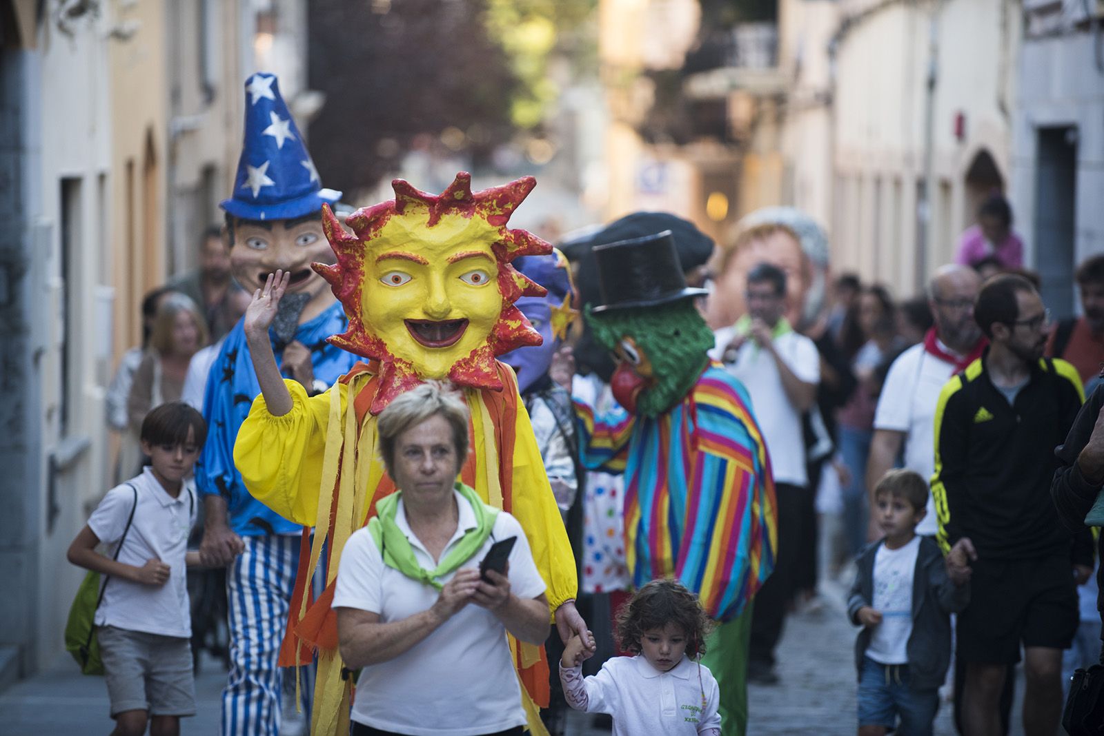 Cercavila de la Diada de Testes. FOTO: Bernat Millet.