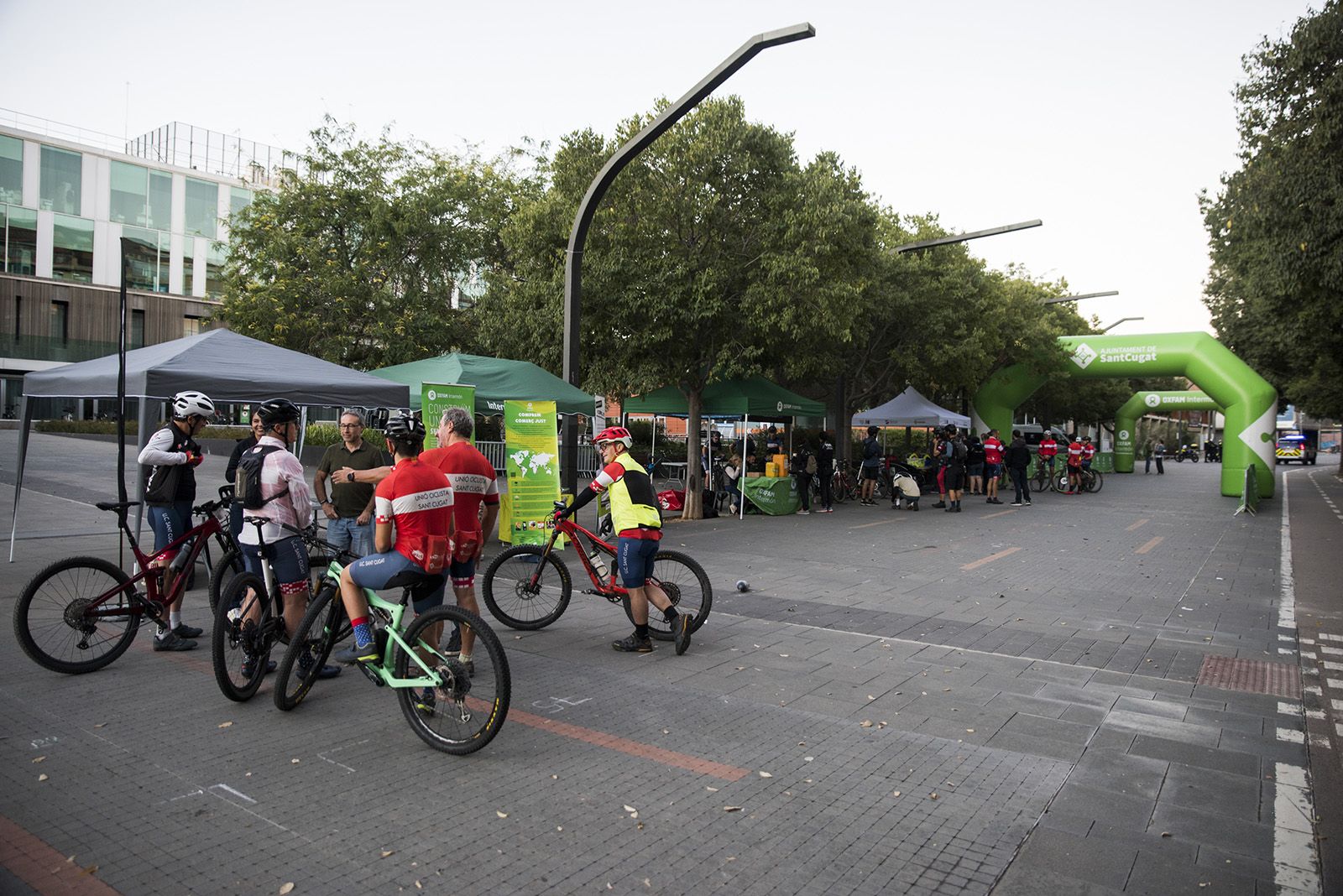 4a Edició de la cursa solidària Gravel/BTT Transgalliners Oxfam Intermón. FOTO: Bernat Millet.