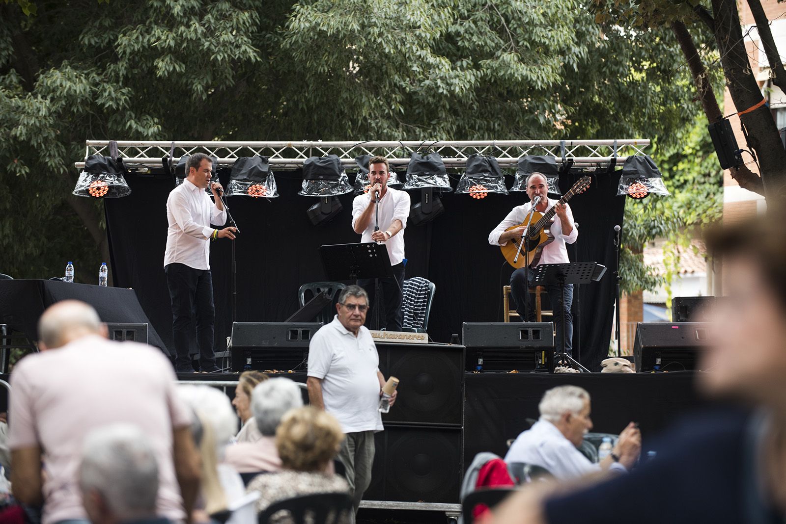 Concert d'Havaneres de Festa Major del barri Monestir Sant Francesc. FOTO: Bernat Millet.