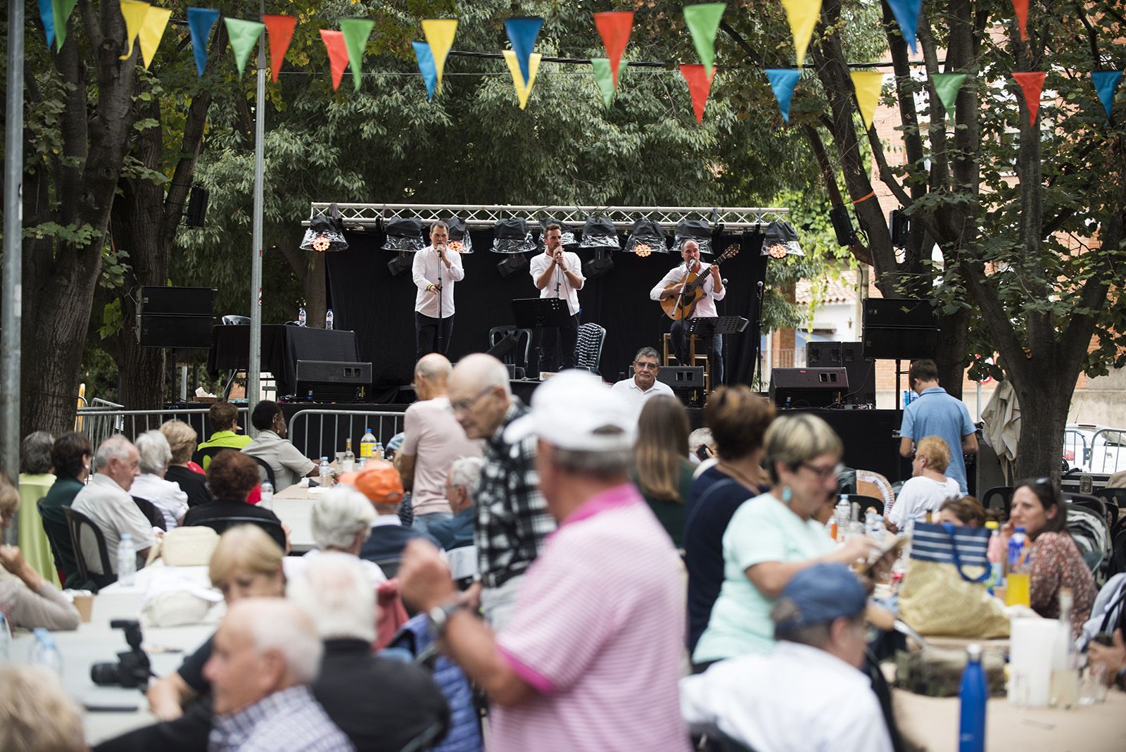 Concert d'Havaneres de Festa Major del barri Monestir Sant Francesc. FOTO: Bernat Millet.