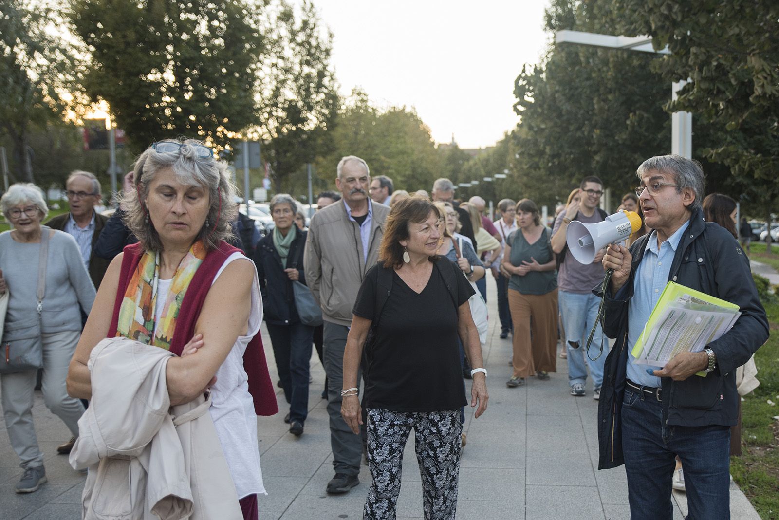 Visita guiada als arbres de Sant Cugat. FOTO: Bernat Millet.