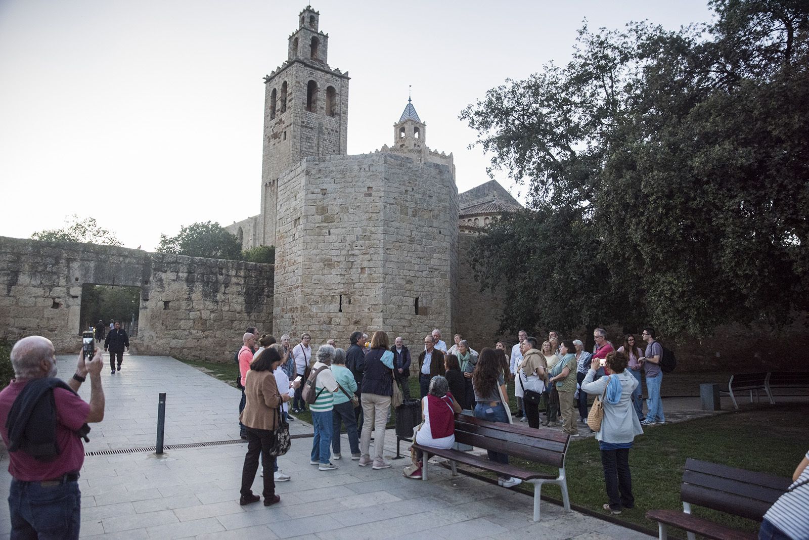 Visita guiada als arbres de Sant Cugat. FOTO: Bernat Millet.