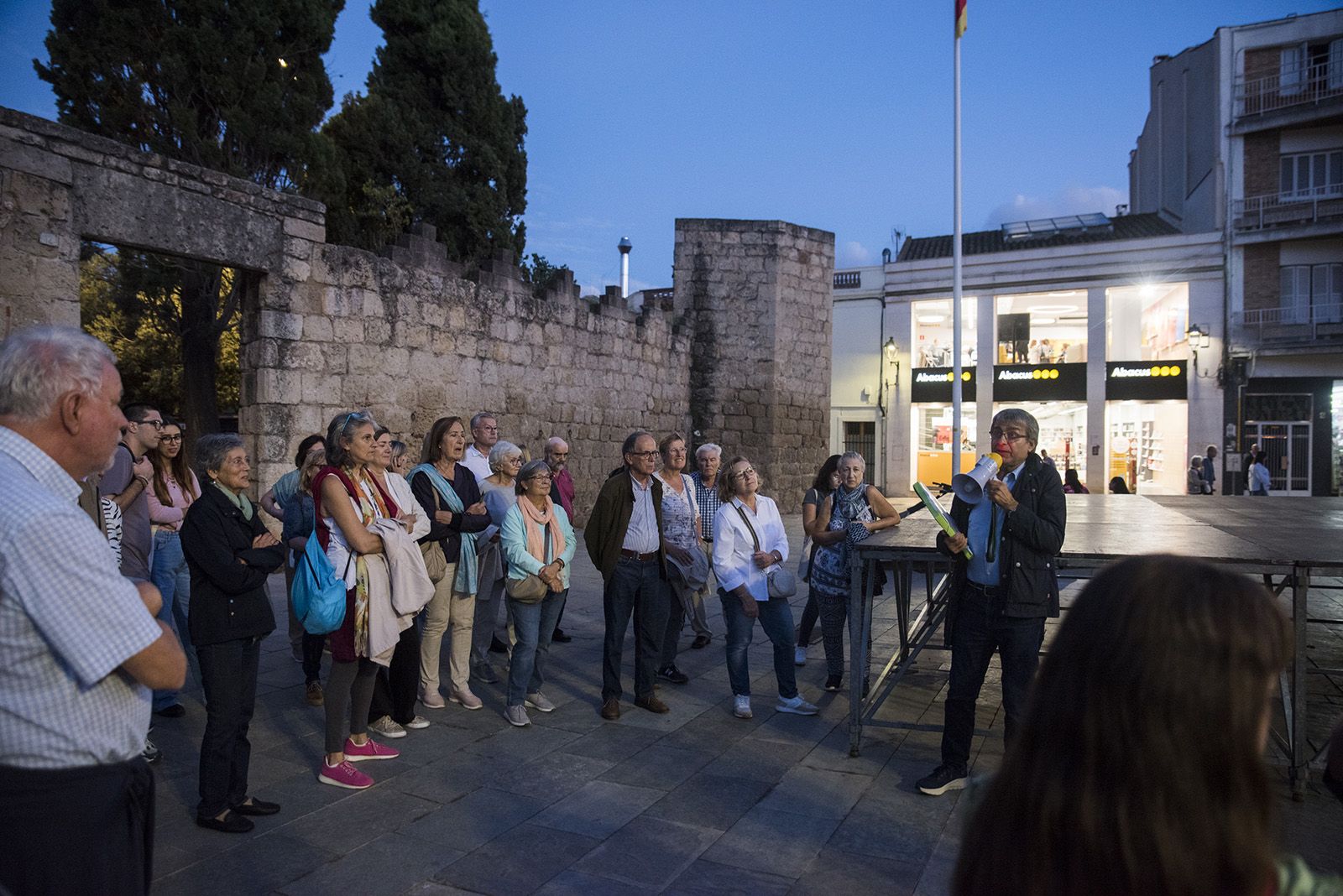 Visita guiada als arbres de Sant Cugat. FOTO: Bernat Millet.