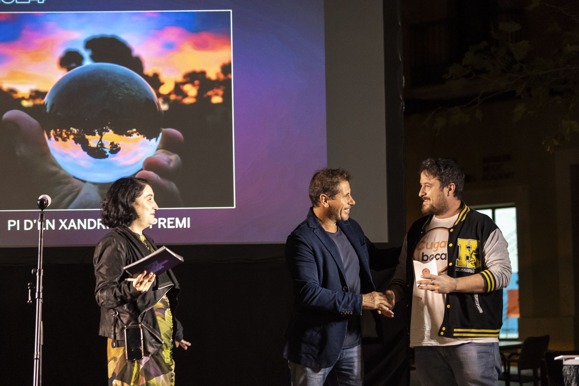 Acte d'entrega de premis i inauguració del 27è TOT Fotoportada FOTO: Mireia Comas