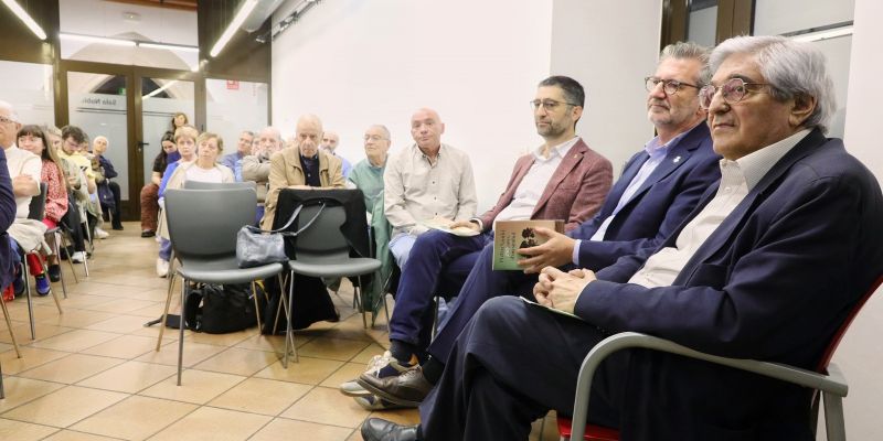 Acte de presentació de la publicació "Pi d'en Xandri, 250 anys d'un símbol" FOTO: TOT Sant Cugat