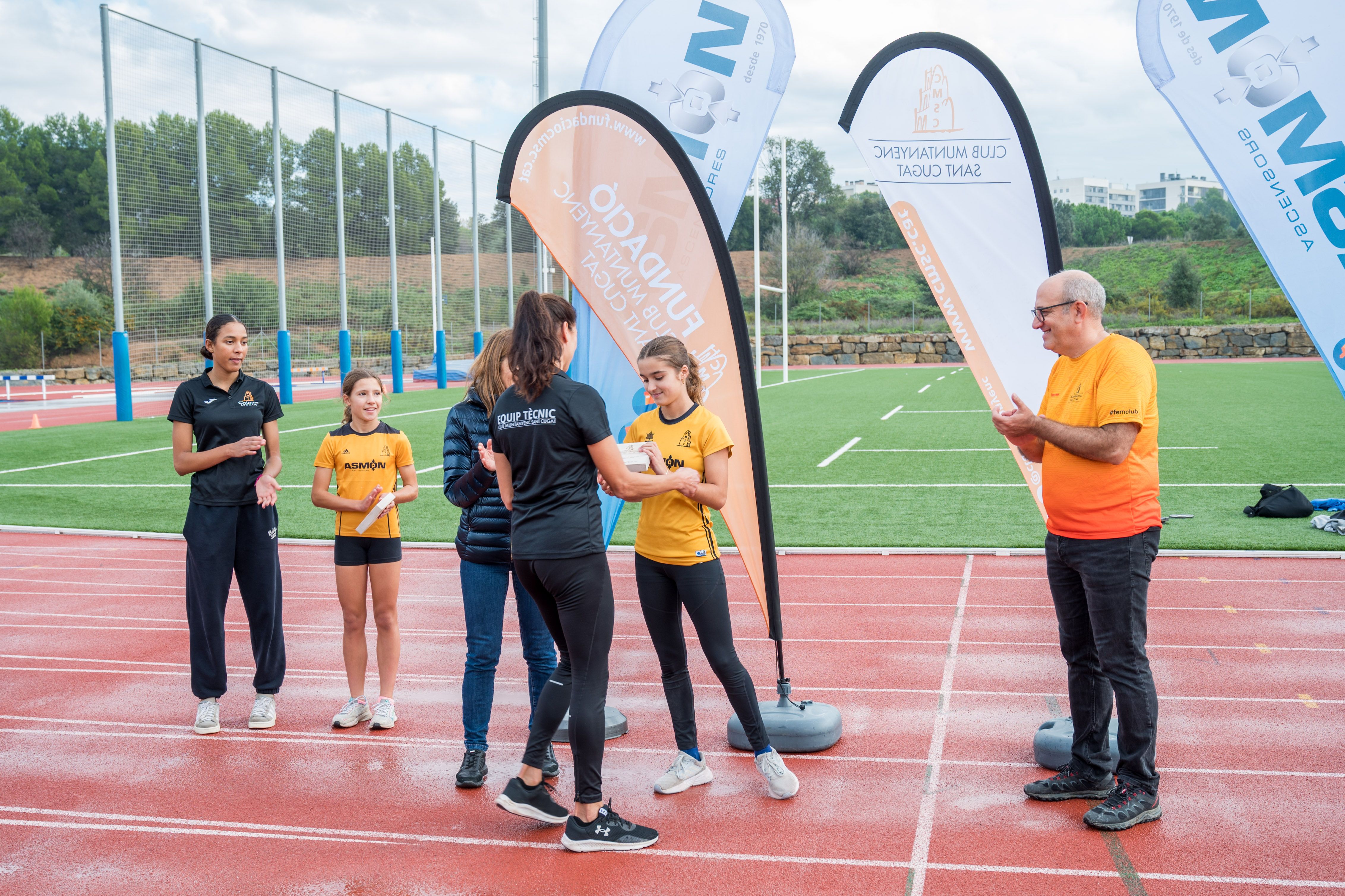 Presentació d'equips de la secció d'atletisme del Club Muntanyenc de Sant Cugat. FOTO: Carmelo Jiménez (TOT Sant Cugat)