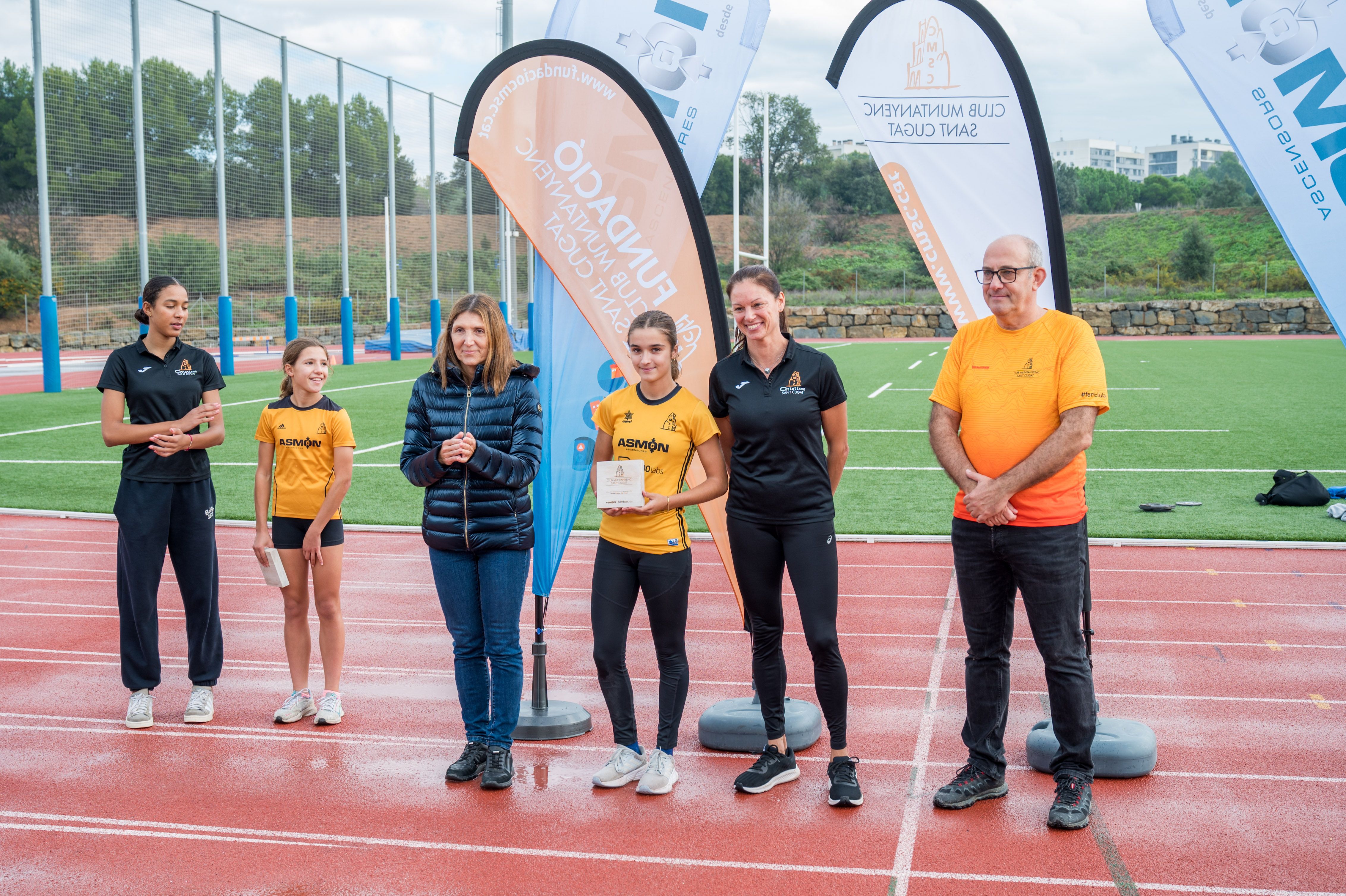 Presentació d'equips de la secció d'atletisme del Club Muntanyenc de Sant Cugat. FOTO: Carmelo Jiménez (TOT Sant Cugat)