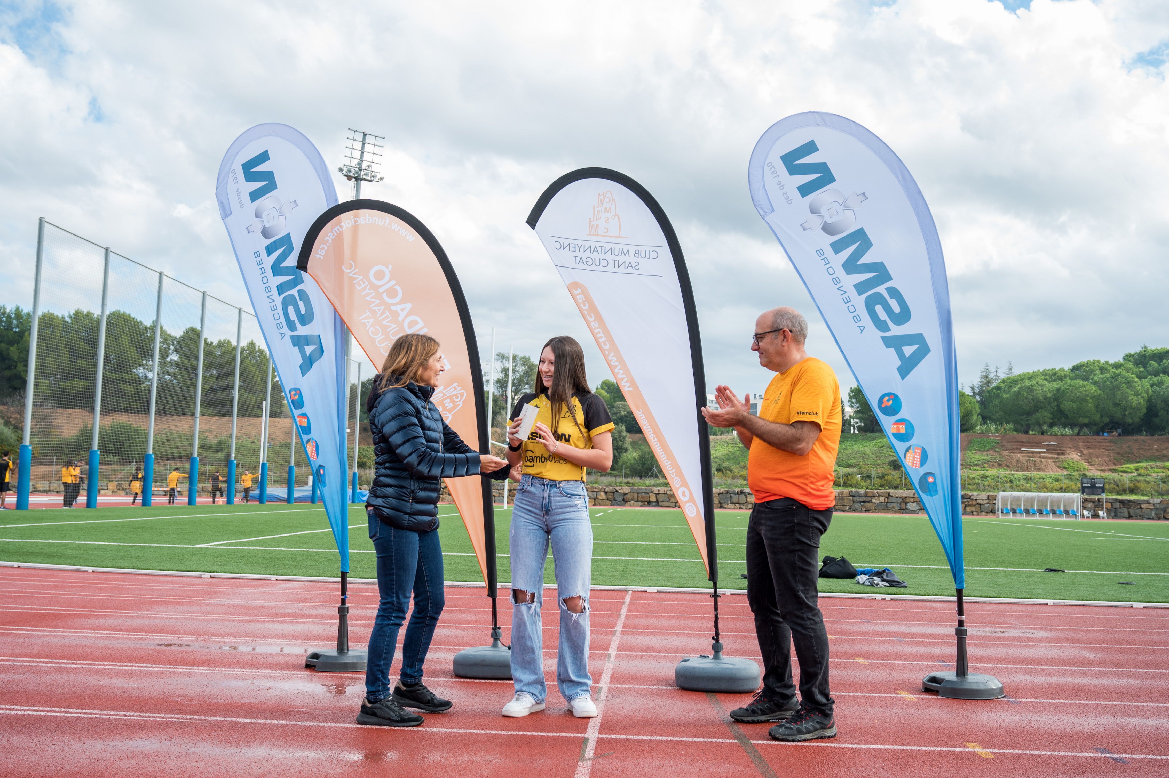 Presentació d'equips de la secció d'atletisme del Club Muntanyenc de Sant Cugat. FOTO: Carmelo Jiménez (TOT Sant Cugat)