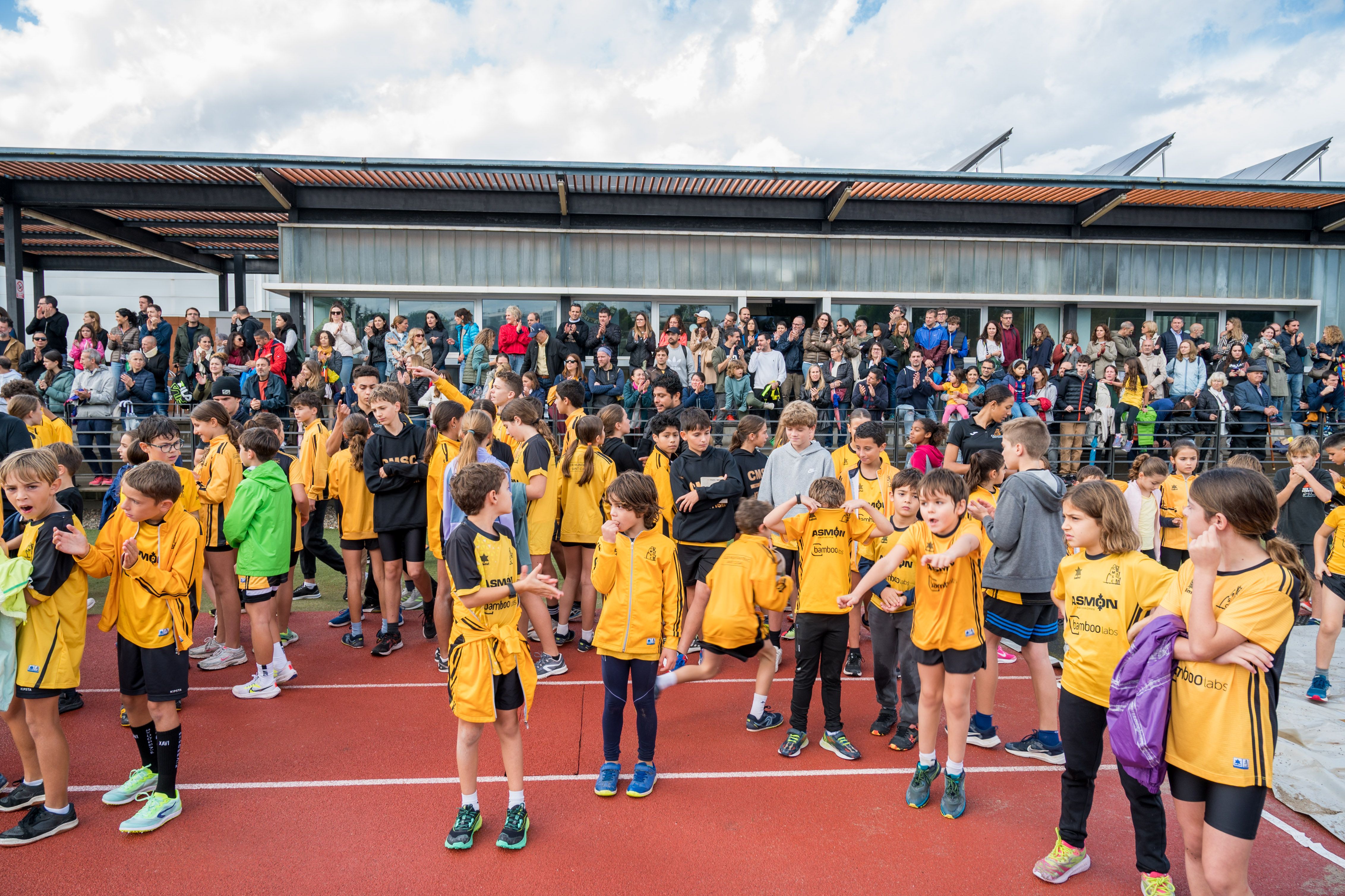 Presentació d'equips de la secció d'atletisme del Club Muntanyenc de Sant Cugat. FOTO: Carmelo Jiménez (TOT Sant Cugat)