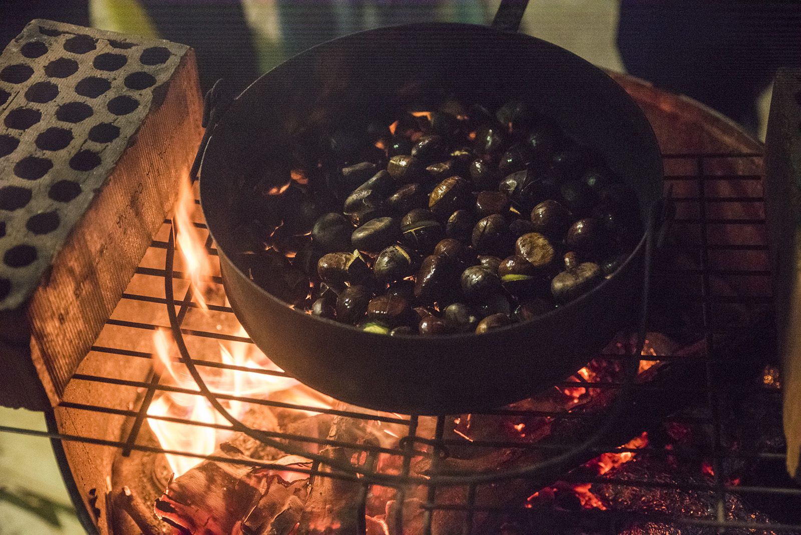 Castanyada a Sant Cugat. FOTO: Bernat Millet