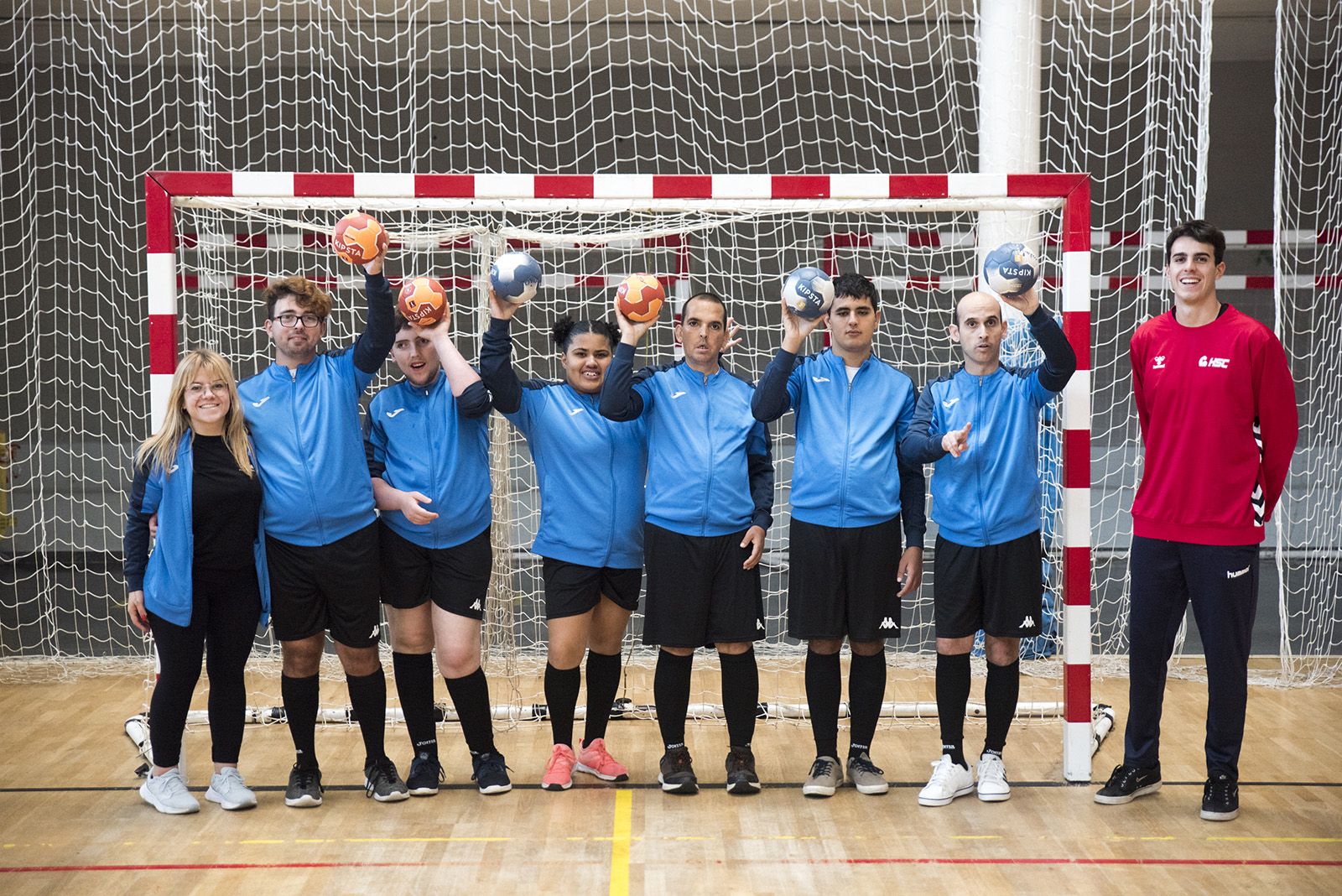 Nou equip special del Club Handbol Sant Cugat. FOTO: Bernat Millet (TOT Sant Cugat)