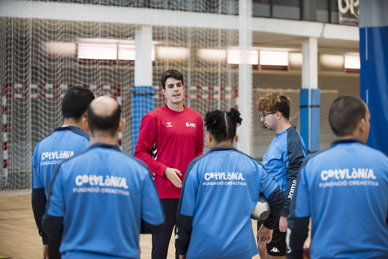 Nou equip special del Club Handbol Sant Cugat. FOTO: Bernat Millet (TOT Sant Cugat)