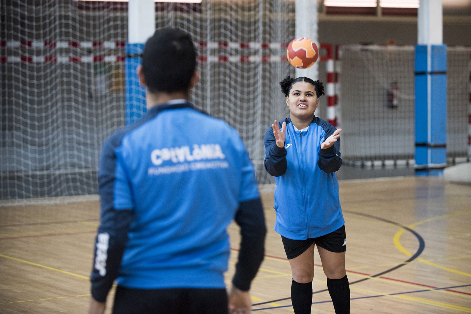 Nou equip special del Club Handbol Sant Cugat. FOTO: Bernat Millet (TOT Sant Cugat)