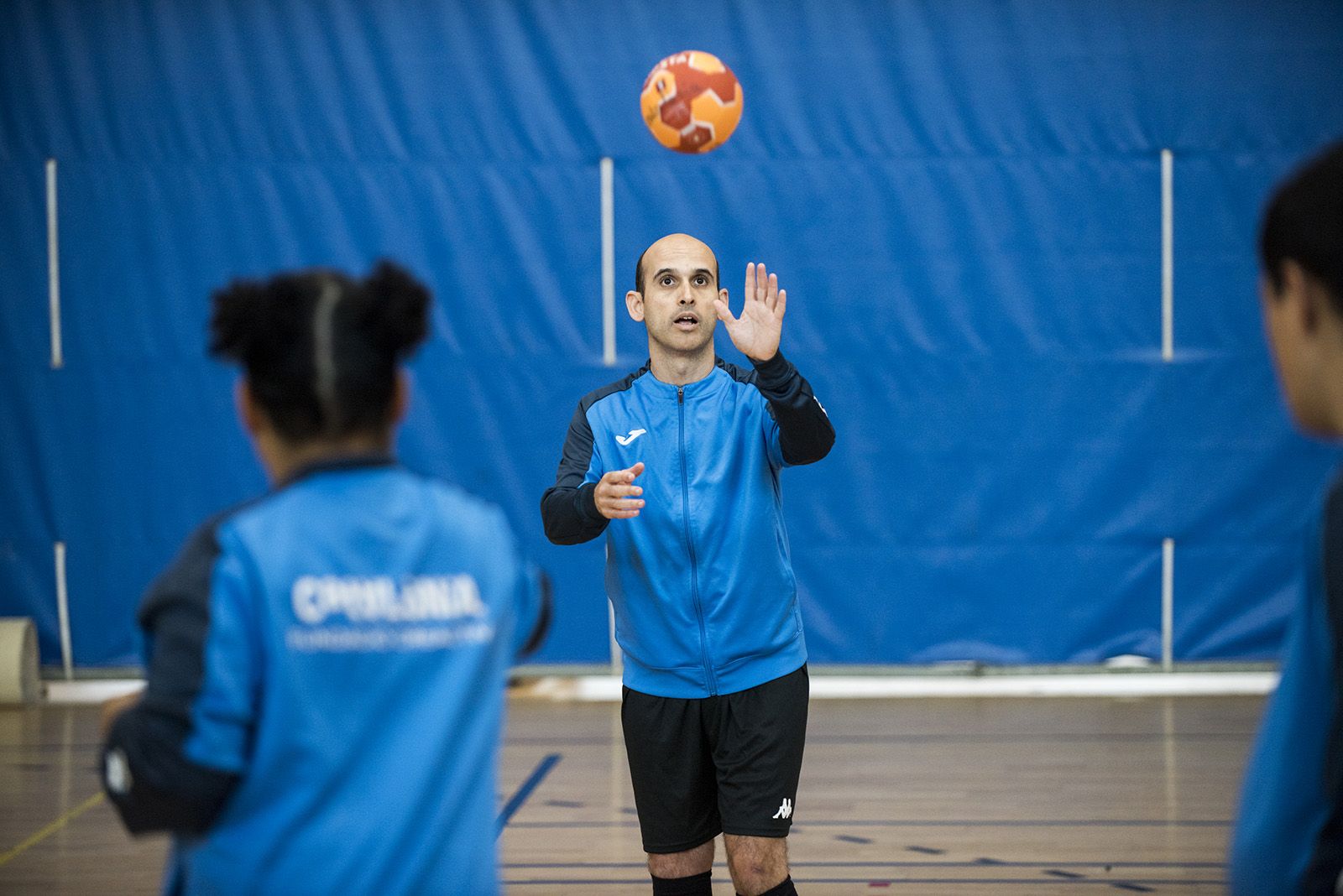 Nou equip special del Club Handbol Sant Cugat. FOTO: Bernat Millet (TOT Sant Cugat)