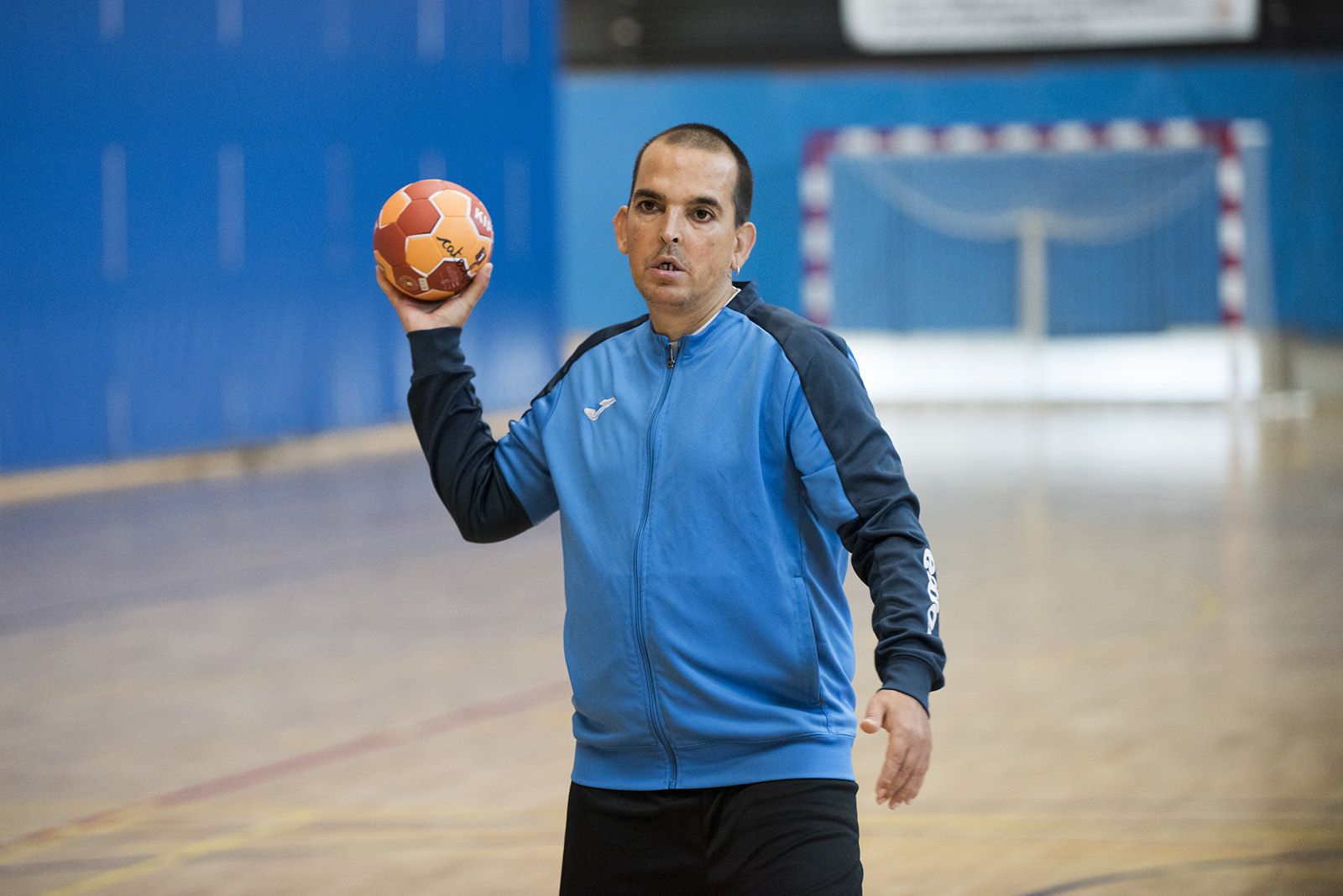 Nou equip special del Club Handbol Sant Cugat. FOTO: Bernat Millet (TOT Sant Cugat)