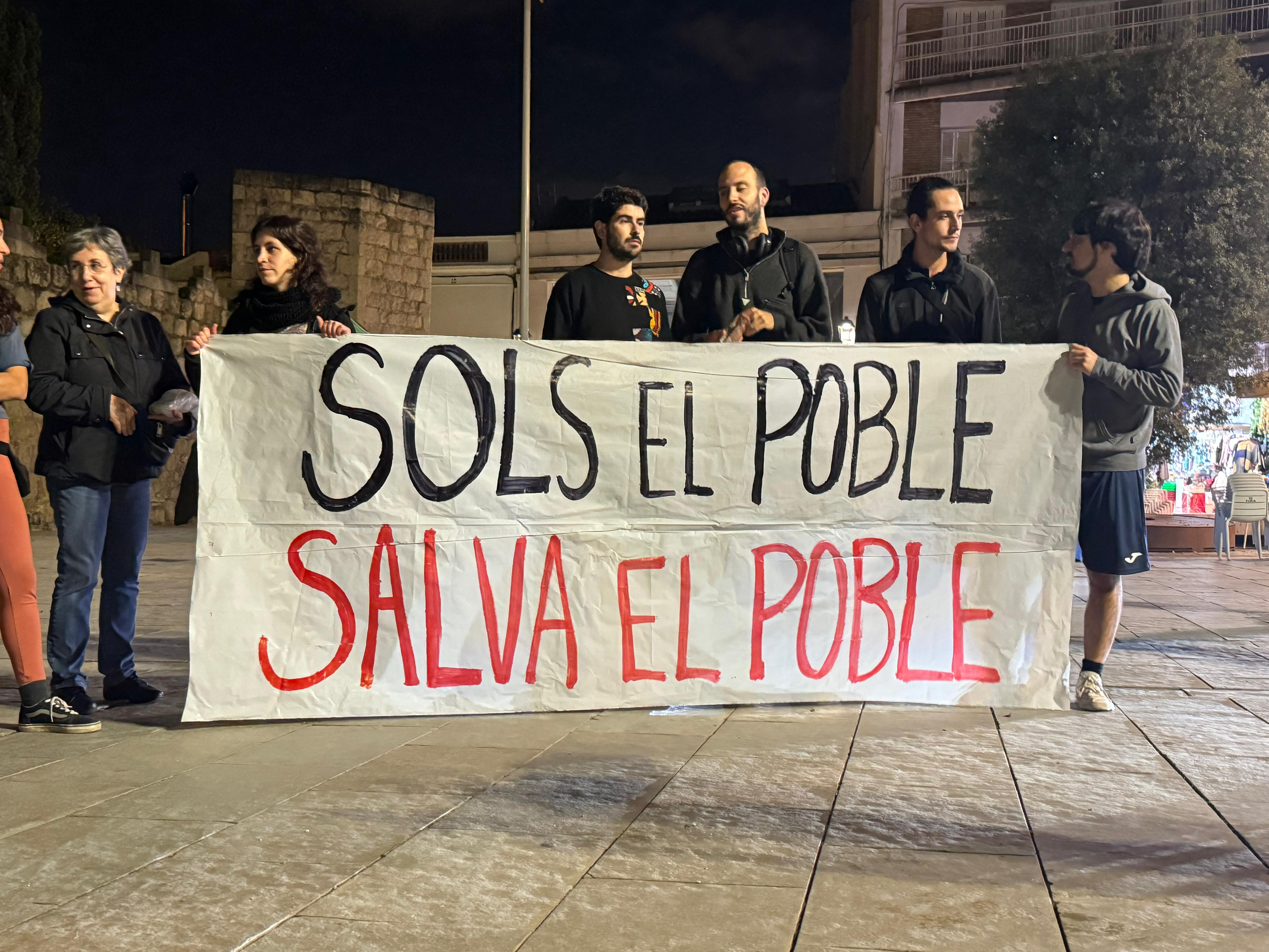 Pancarta a la concentració en solidaritat amb els afectats per la DANA FOTO: TOT Sant Cugat