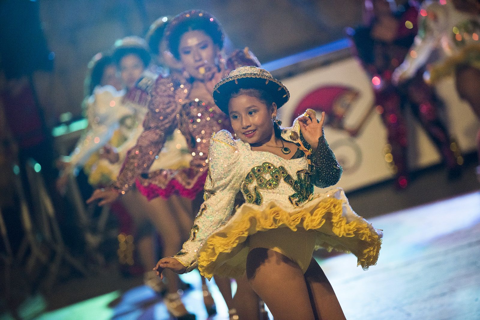 Mostra de dansa boliviana. FOTO: Bernat Millet.