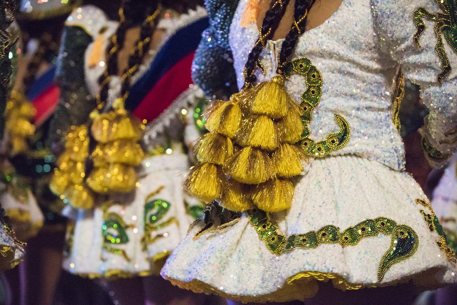 Mostra de dansa boliviana. FOTO: Bernat Millet.