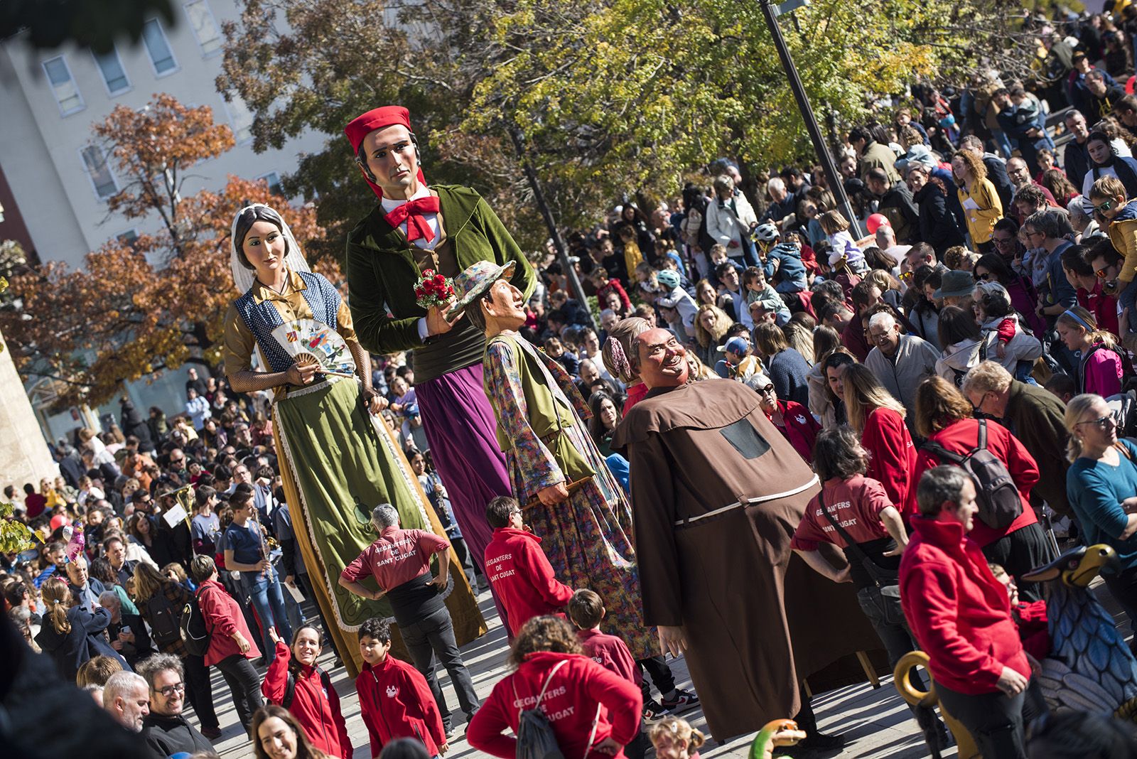 Cercavila de Gegants. FOTO: Bernat Millet.