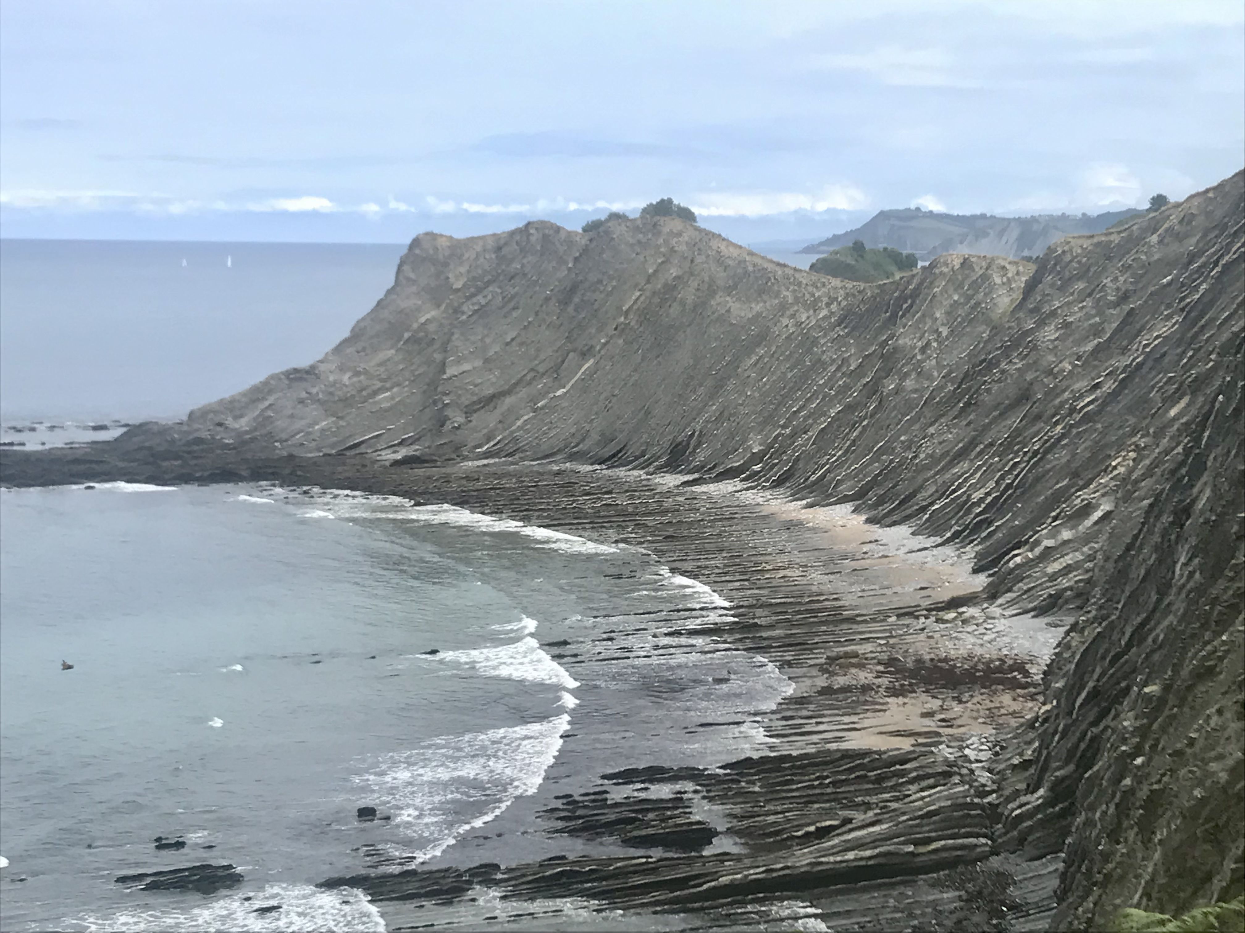 Flyschs, plecs geològics. · Zumaia, Gipuzkoa FOTO: Berta Baquer Molas