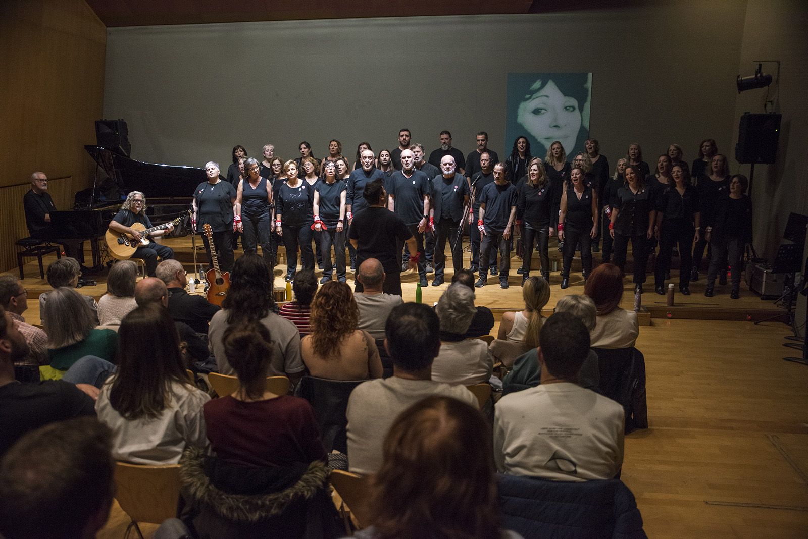 Concert solidari amb l'Alzheimer de Rock Choir. FOTO: Bernat Millet.