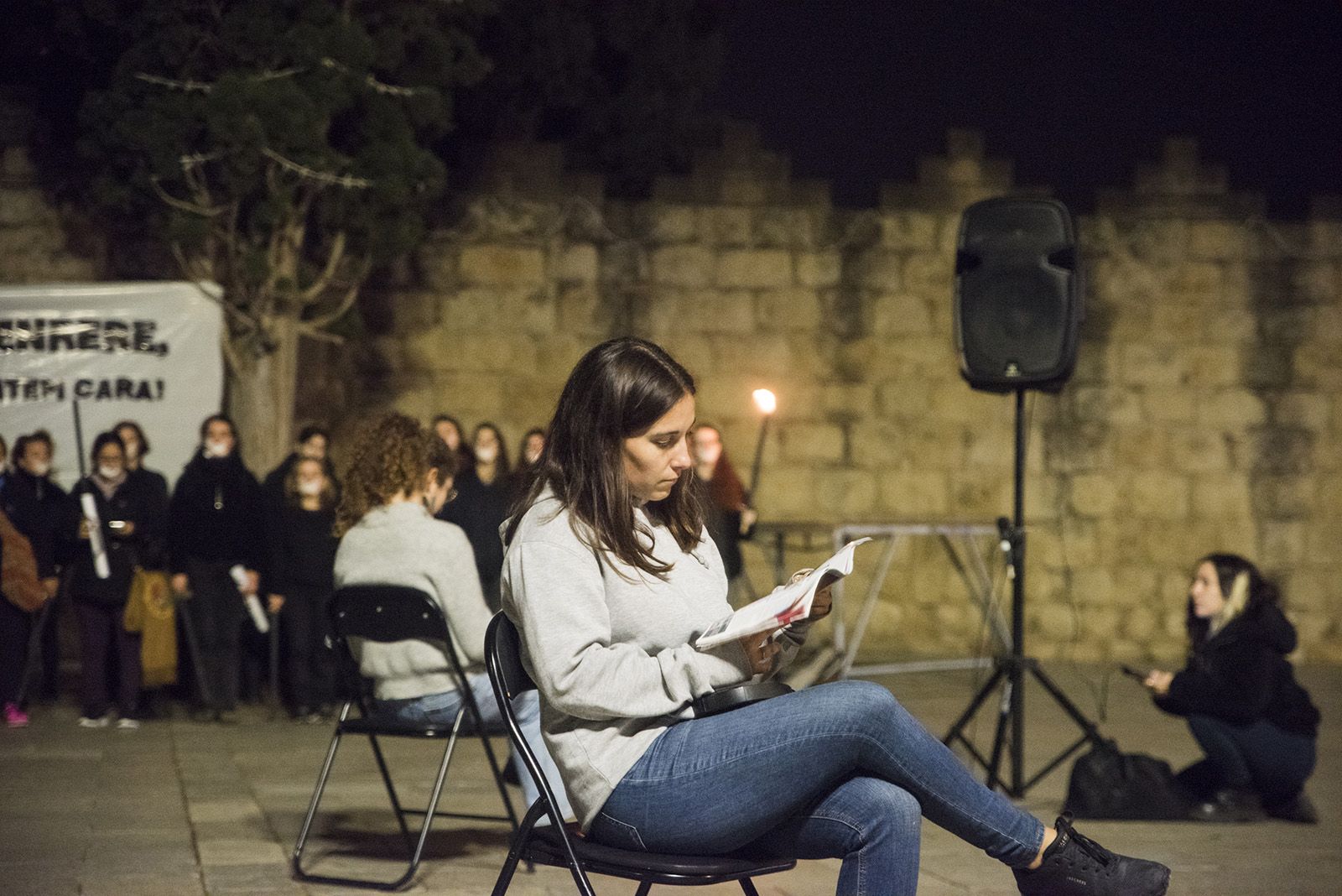 Concentració d'Hora Bruixa per rebutjar la violència masclista. FOTO: Bernat Millet.