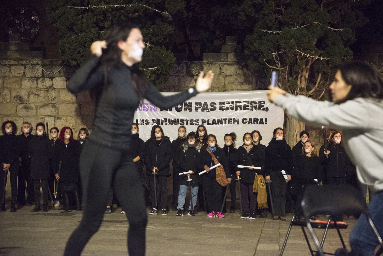 Concentració d'Hora Bruixa per rebutjar la violència masclista. FOTO: Bernat Millet.