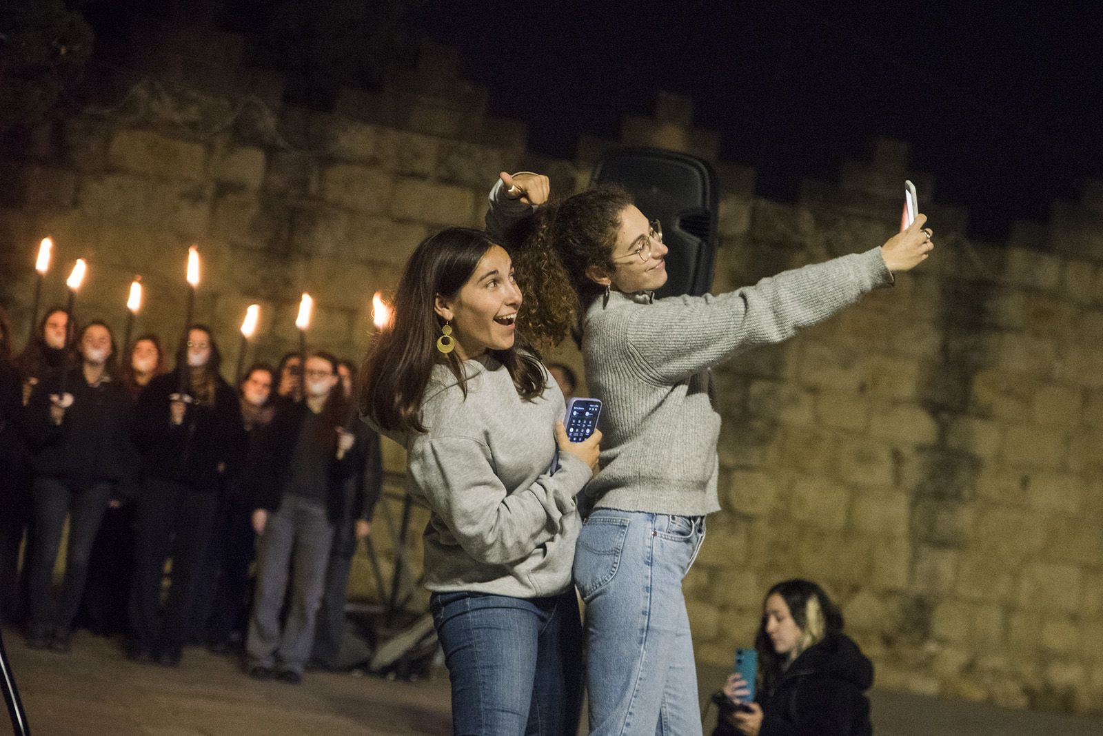 Concentració d'Hora Bruixa per rebutjar la violència masclista. FOTO: Bernat Millet.