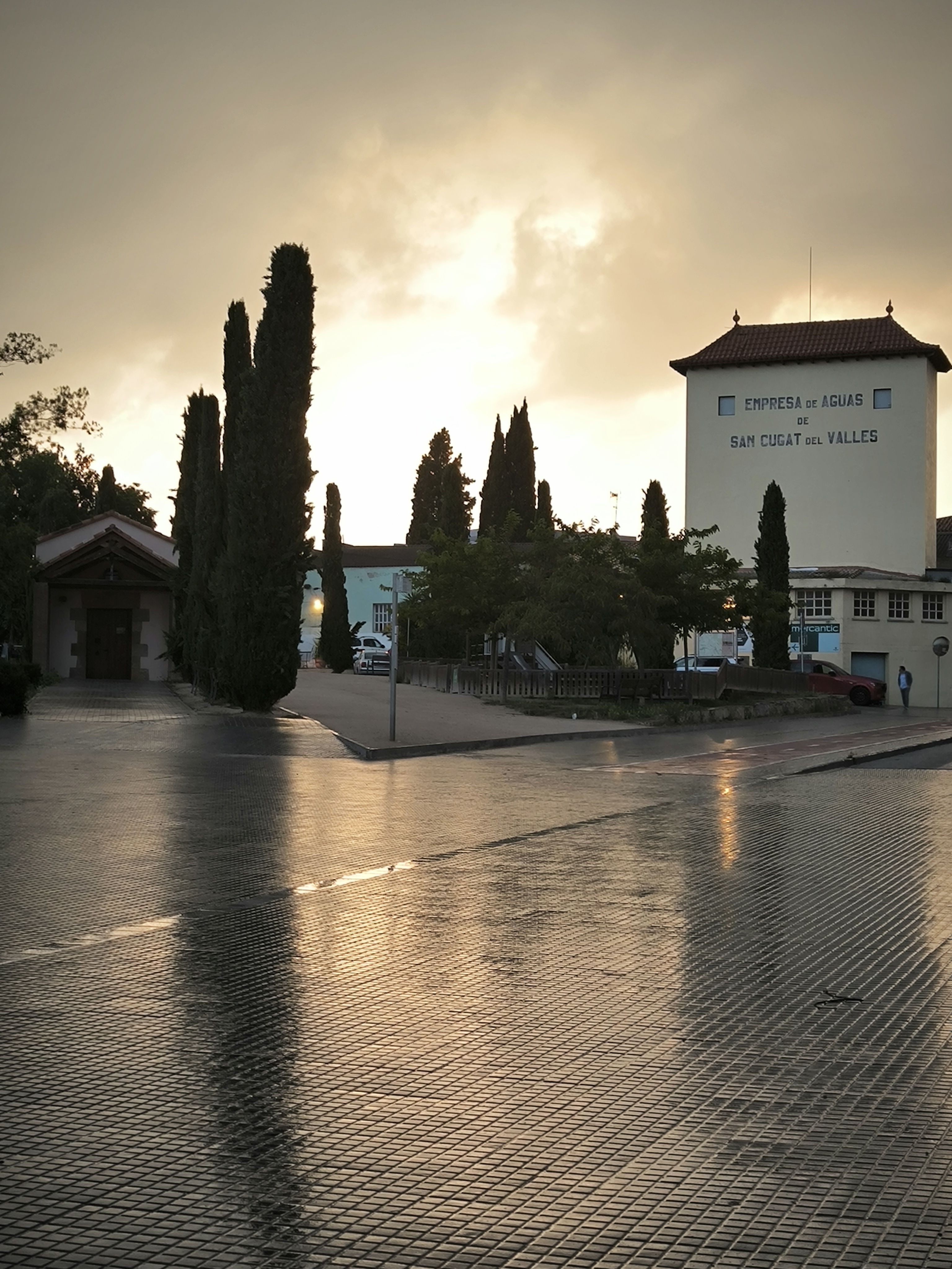 Dia de pluja a companyia d'aigües · Mercantic Sant Cugat del Vallès FOTO: Susana Noguera García