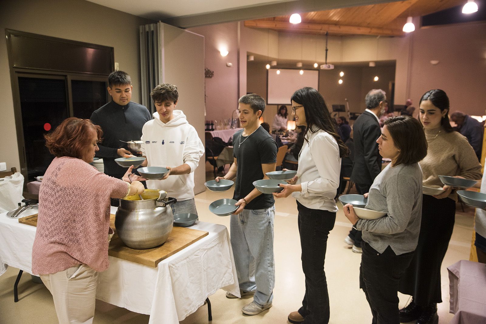 Sopar d'acció de gràcies de l'Església Protestant de Valldoreix. FOTO: Bernat Millet.